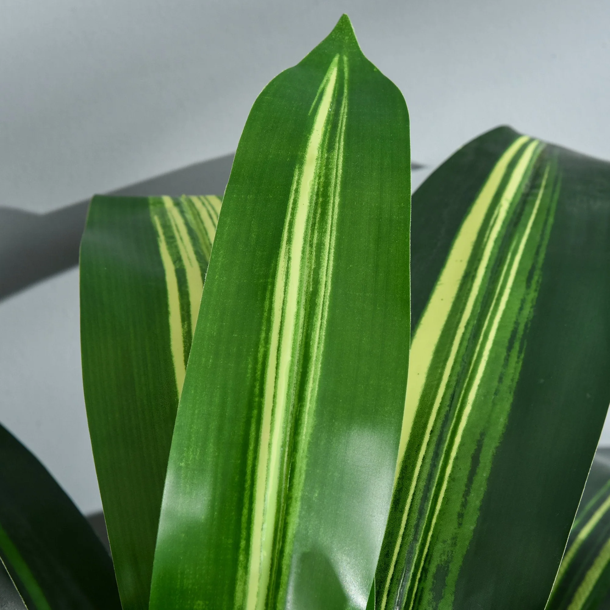 110cm/3.6FT Artificial Dracaena Tree Decorative Plant 40 Leaves with Nursery Pot - Image 9