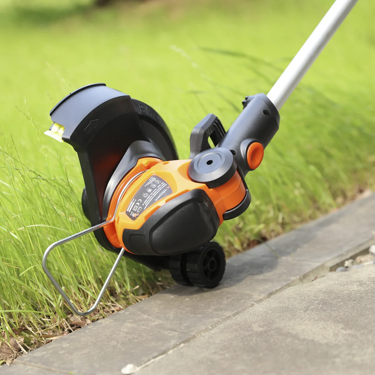 20cm Grass Trimmer 350W By Yard Force - Image 3