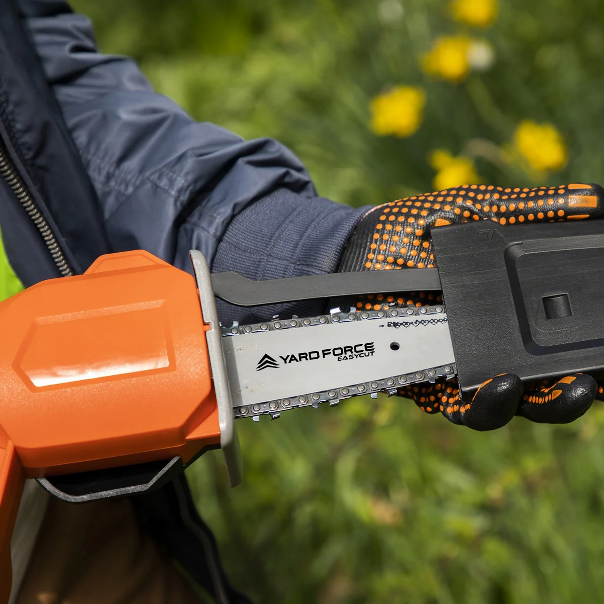 20V Cordless Mini Pruning Saw LS C13 - By Yard Force - Image 10