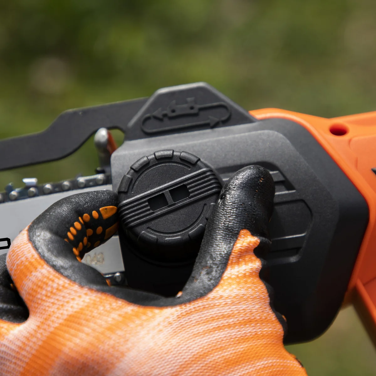 20V Cordless Mini Pruning Saw LS C13 - By Yard Force - Image 6