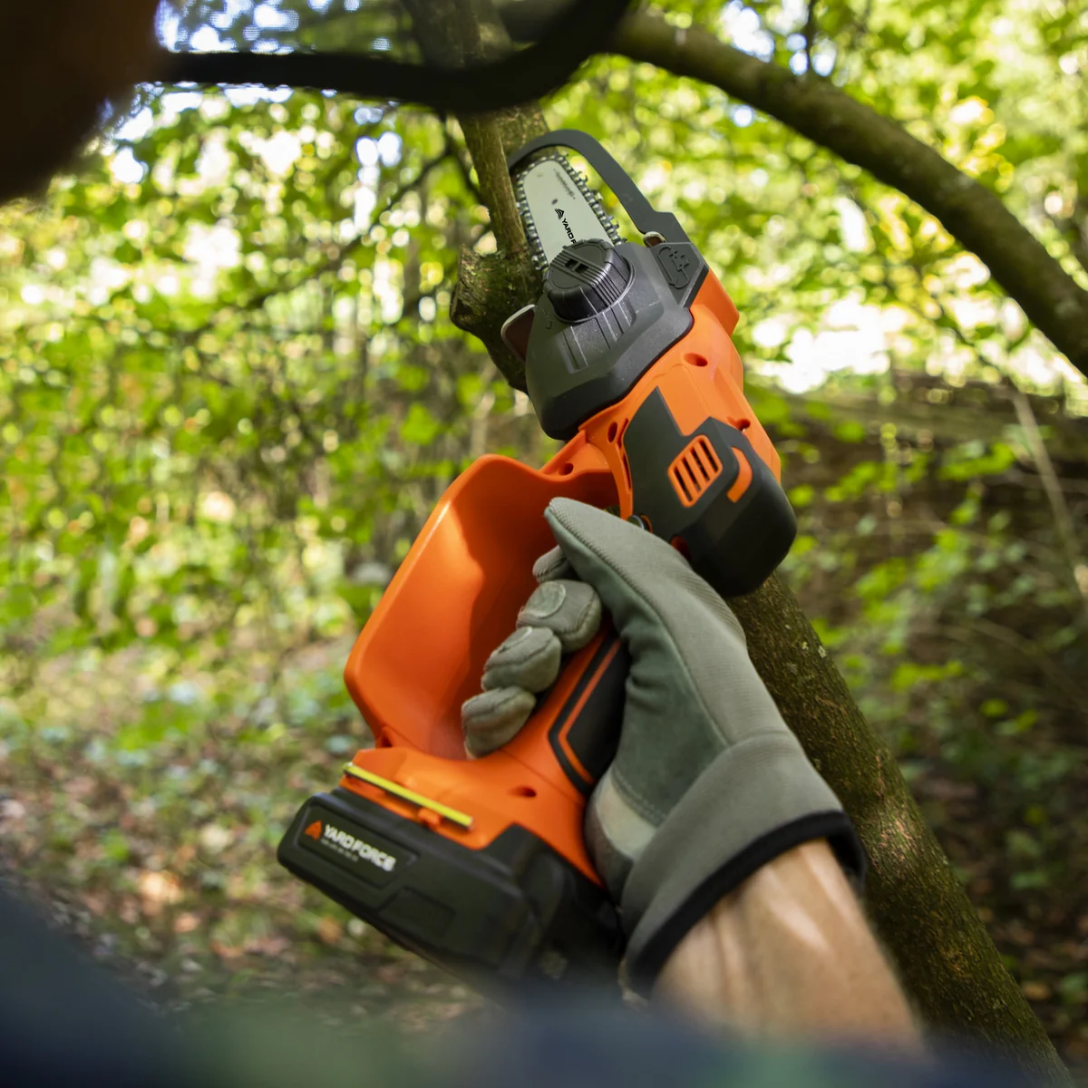 20V Cordless Mini Pruning Saw LS C13 - By Yard Force - Image 7