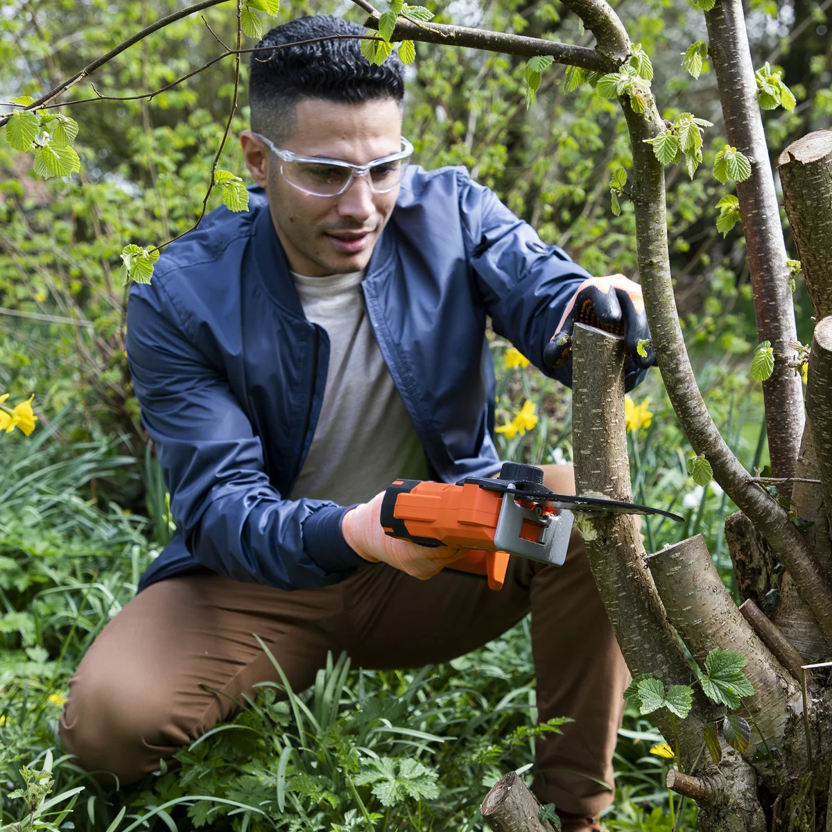 20V Cordless Mini Pruning Saw LS C13 - By Yard Force - Image 8