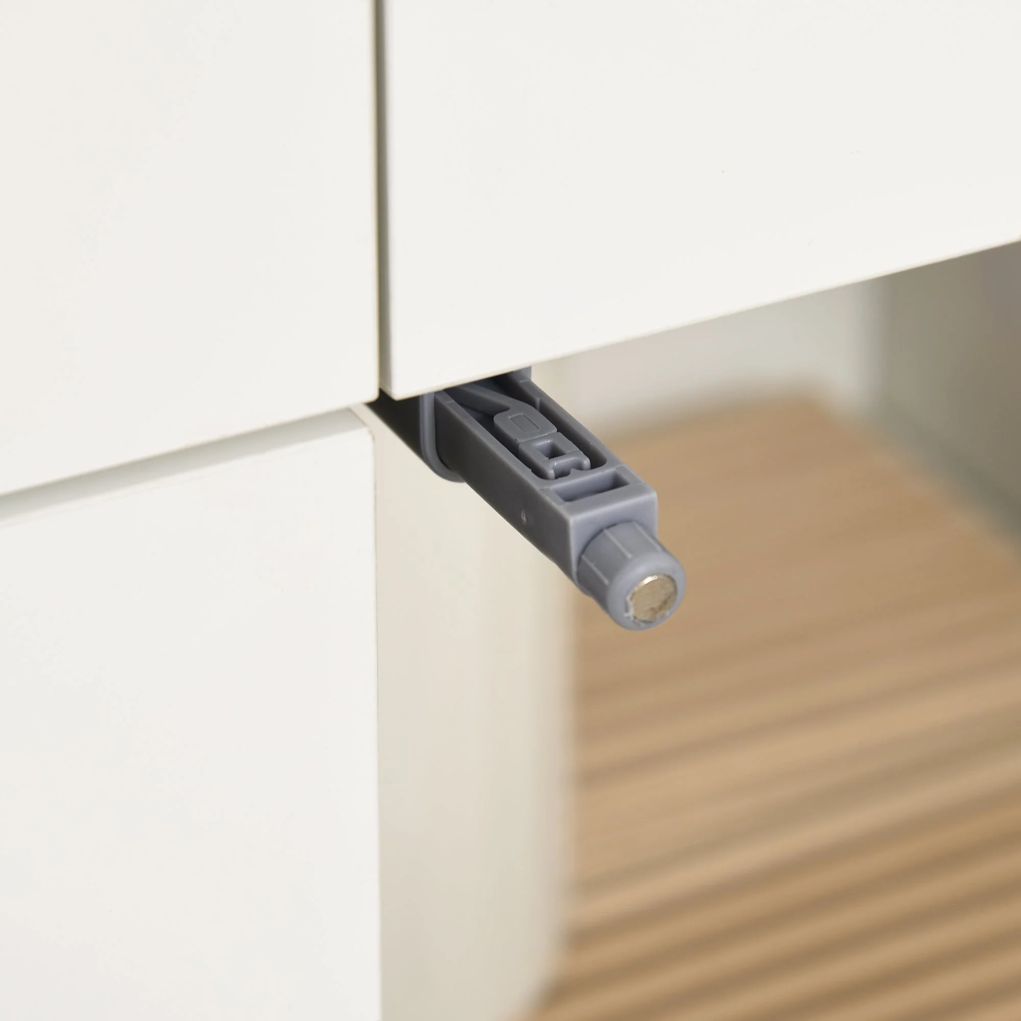 4-Door Kitchen Cupboard - Image 8
