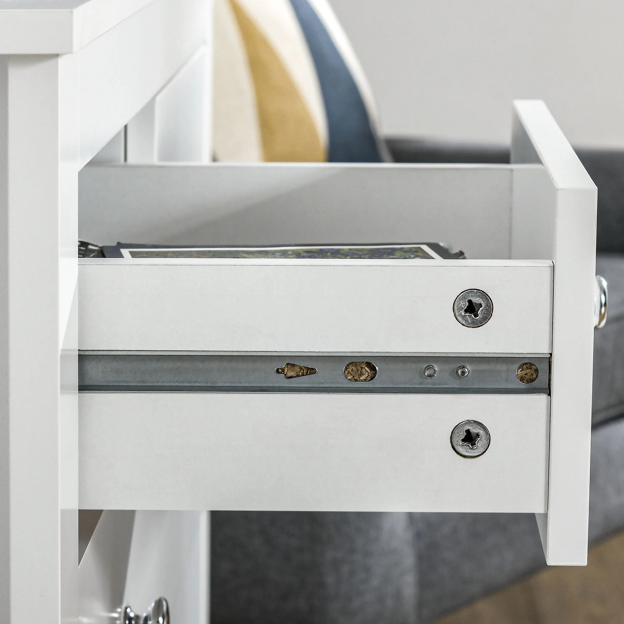 Chest of Drawers - Image 7