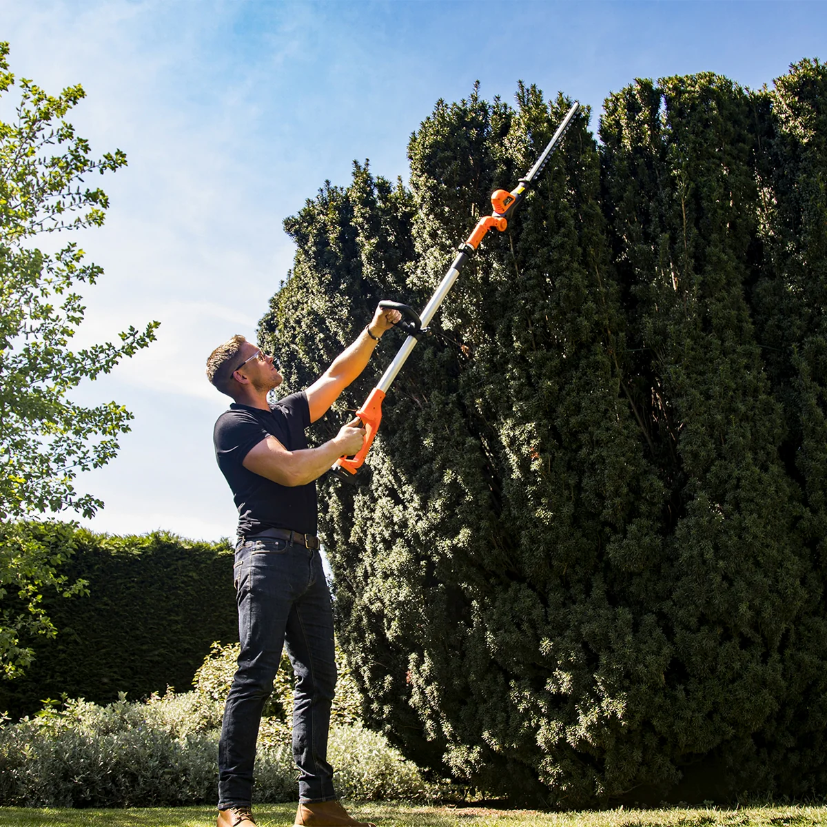 Cordless Pole Trimmer By Yard Force - 20V - Image 6