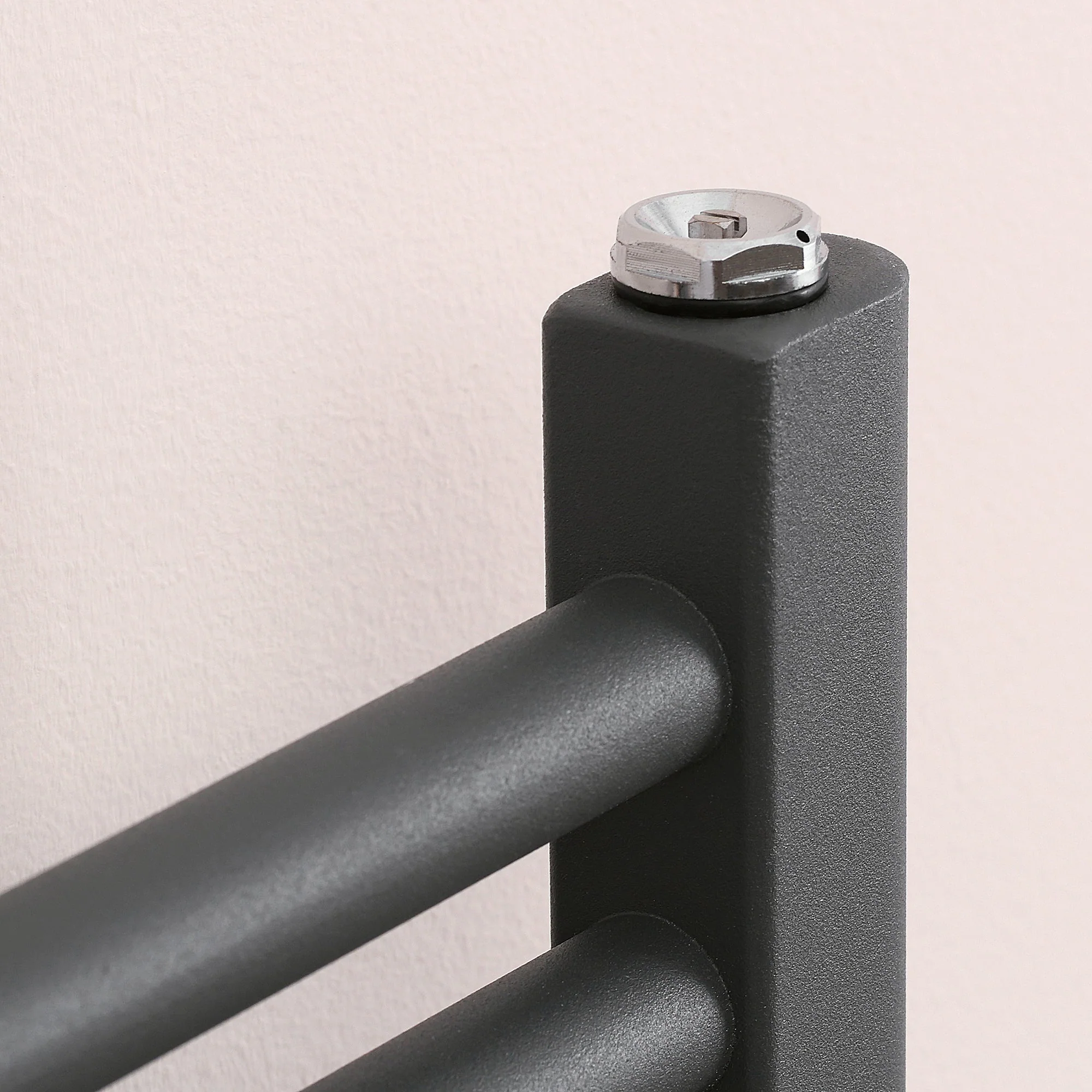 Curved Heated Towel Rail - Image 9