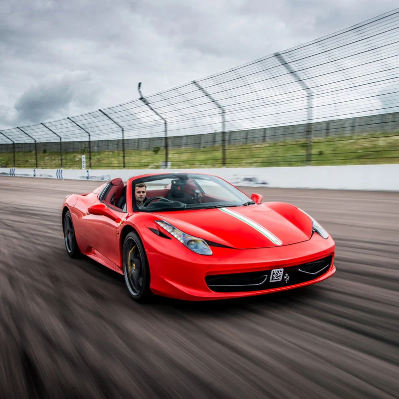 Double Lamborghini or Double Ferrari - Gift Experience - Image 4