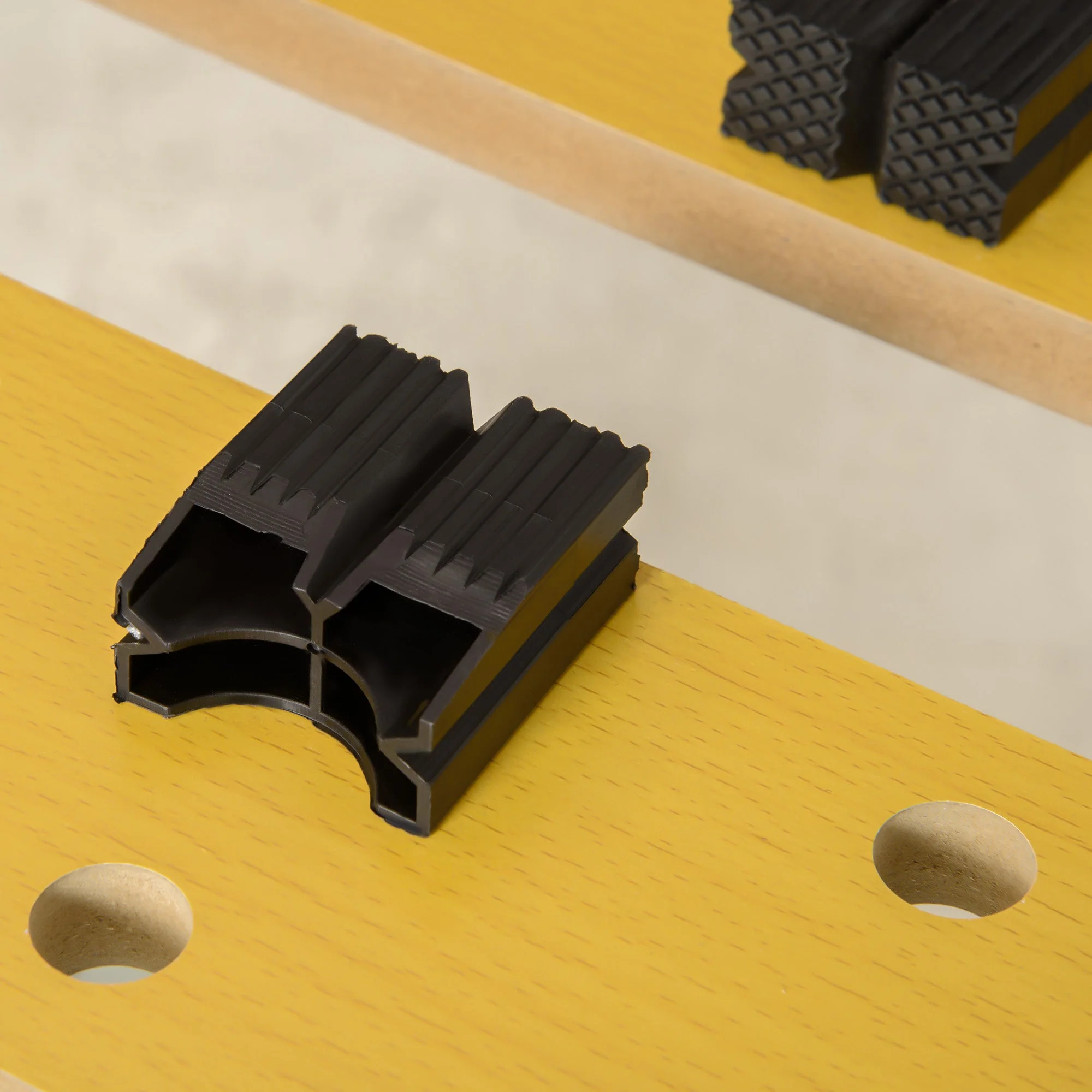 DURHAND 4-in-1 Work Bench - Image 9