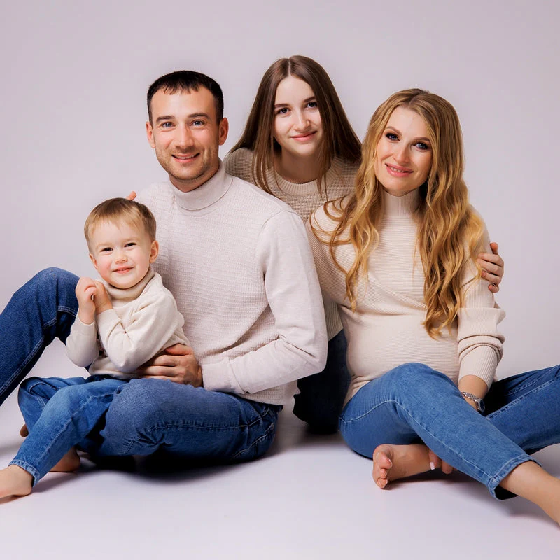 Family Portrait - Gift Experience - Image 4