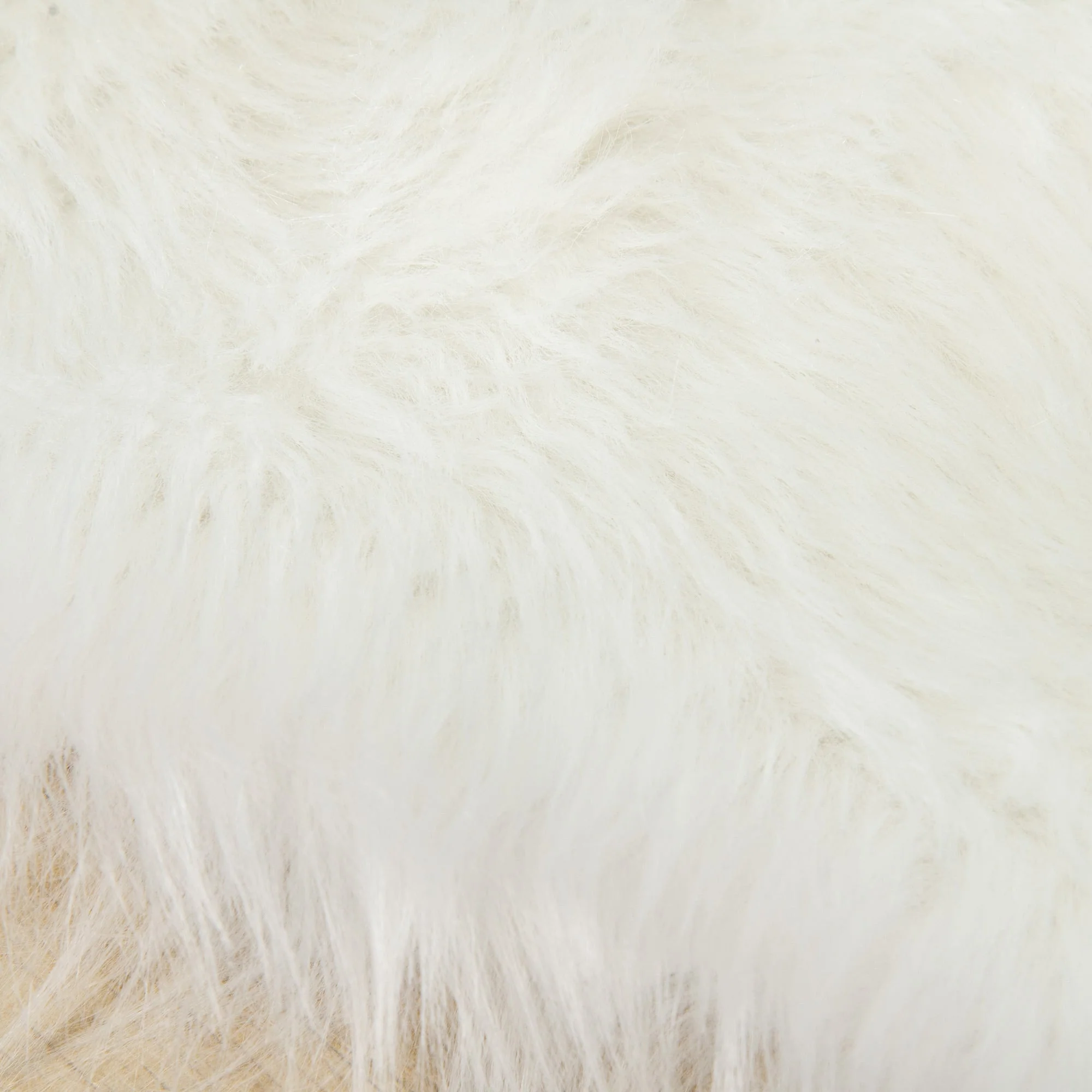 Fluffy Rug - Image 8