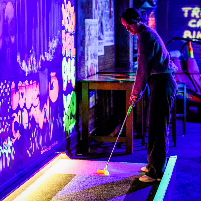 Fun Golf for Four - Gift Experience - Image 2
