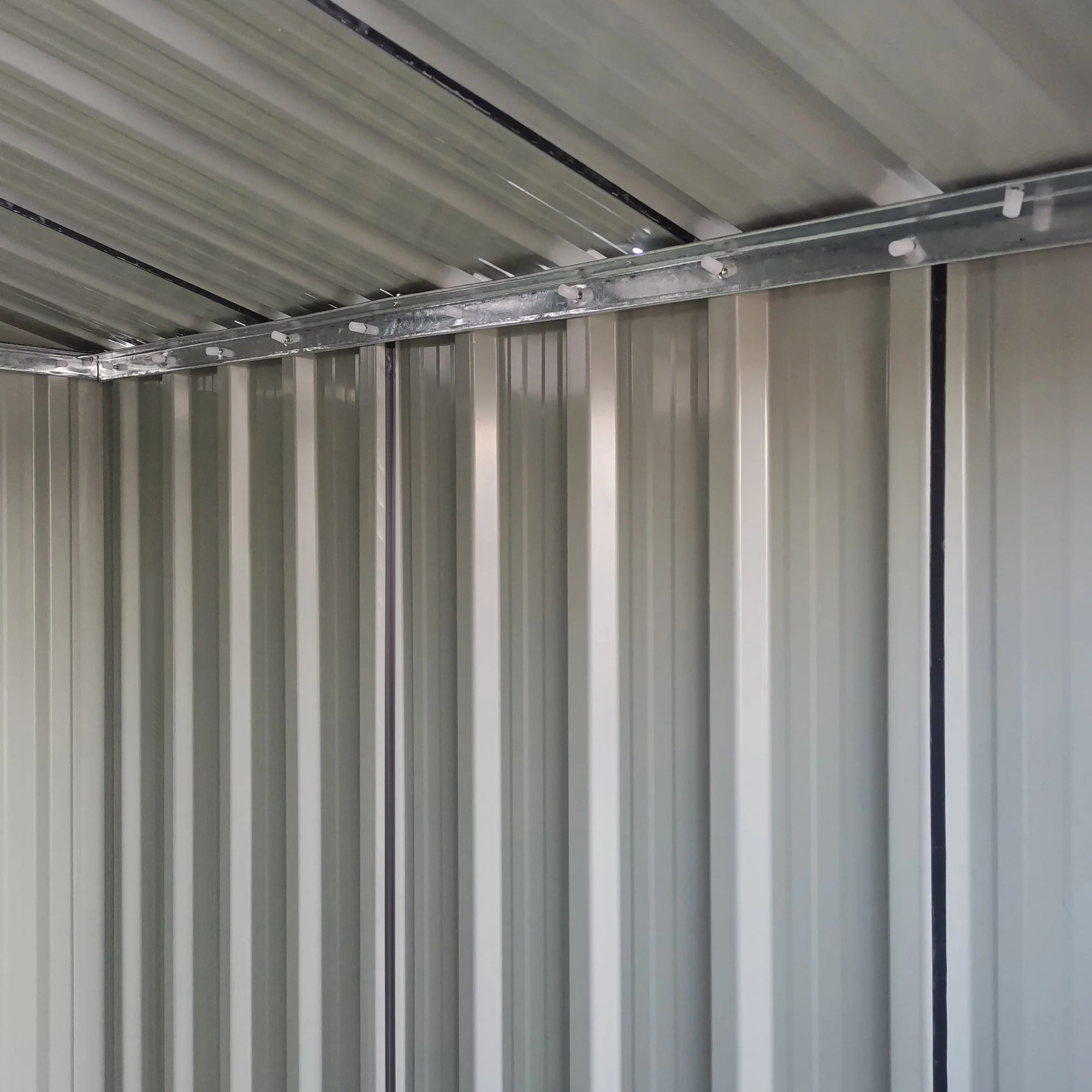 Galvanised 5 x 4' Single Door Reverse Apex Shed Steel Grey by Steadfast - Image 9