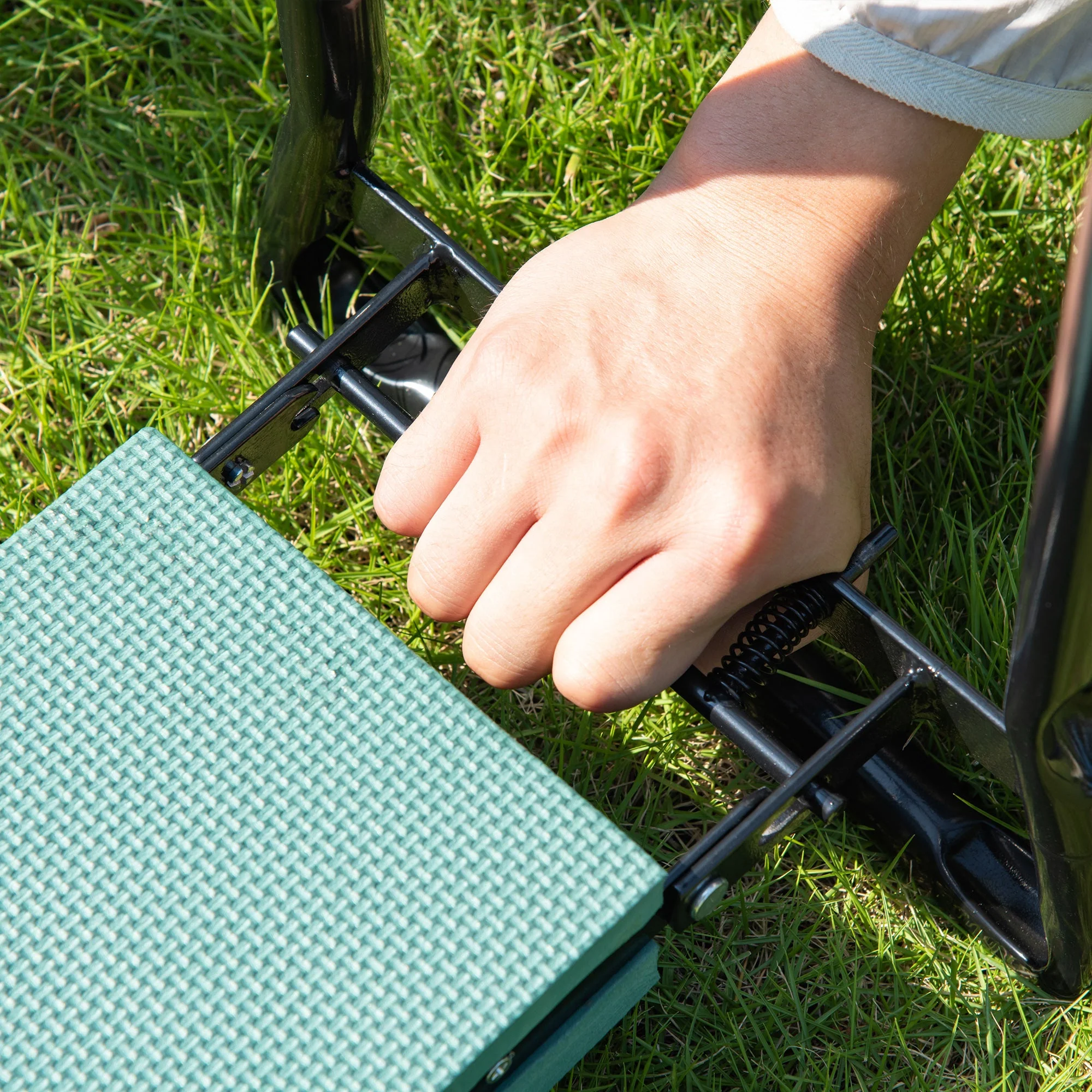 Garden 2 in 1 Kneeler Bench-Green/Black - Image 8