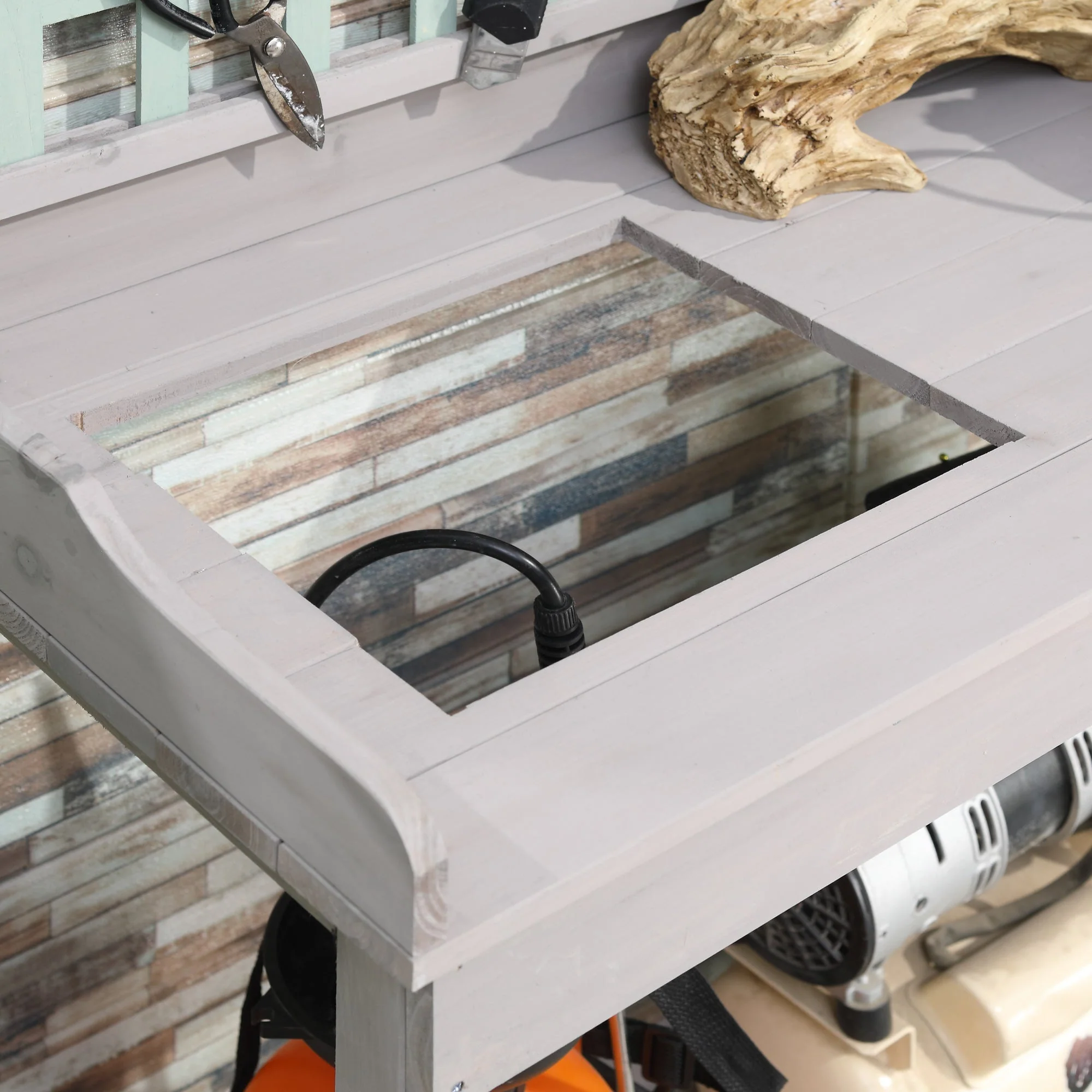 Garden Potting Table with Sink - Image 9