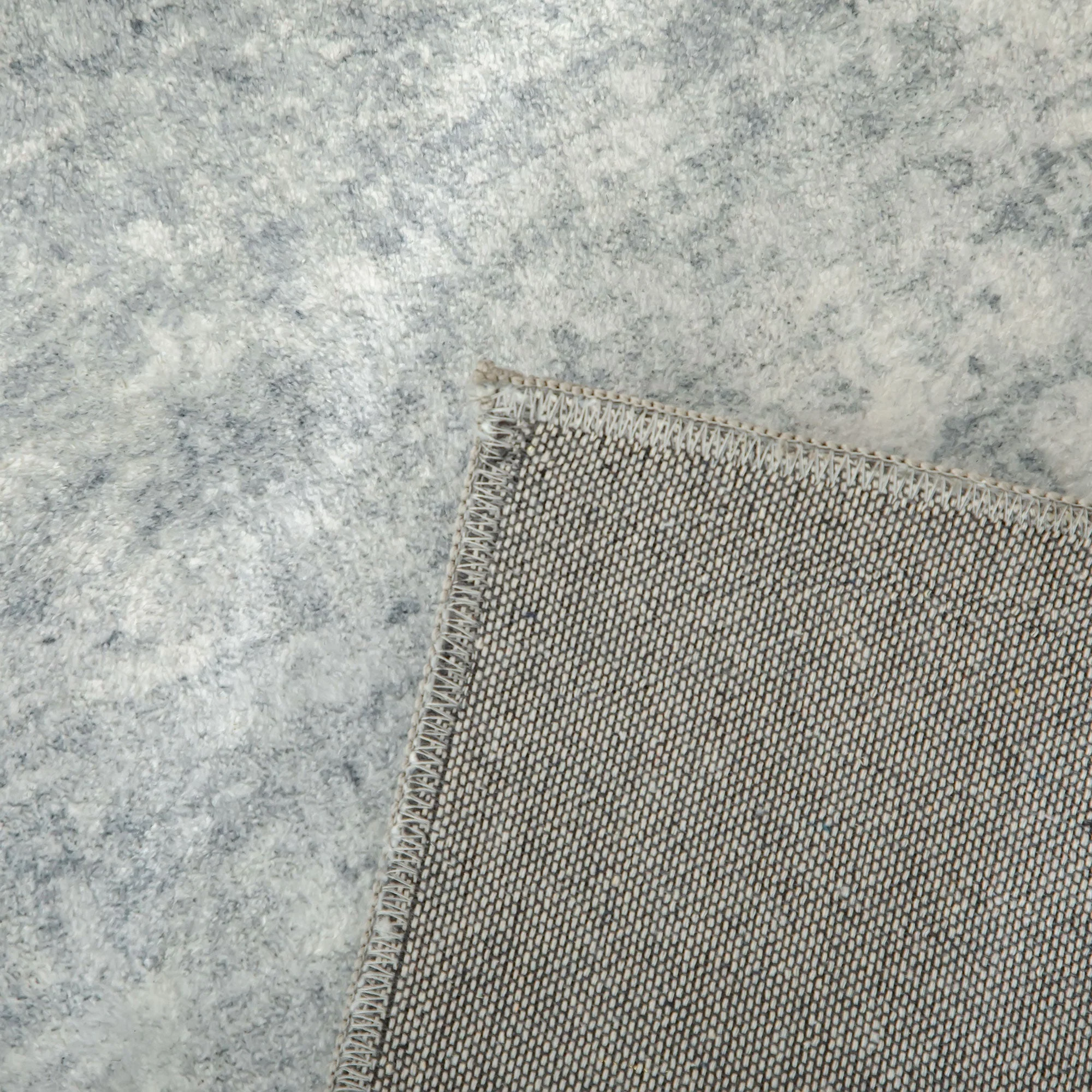 Grey Rug - Image 9