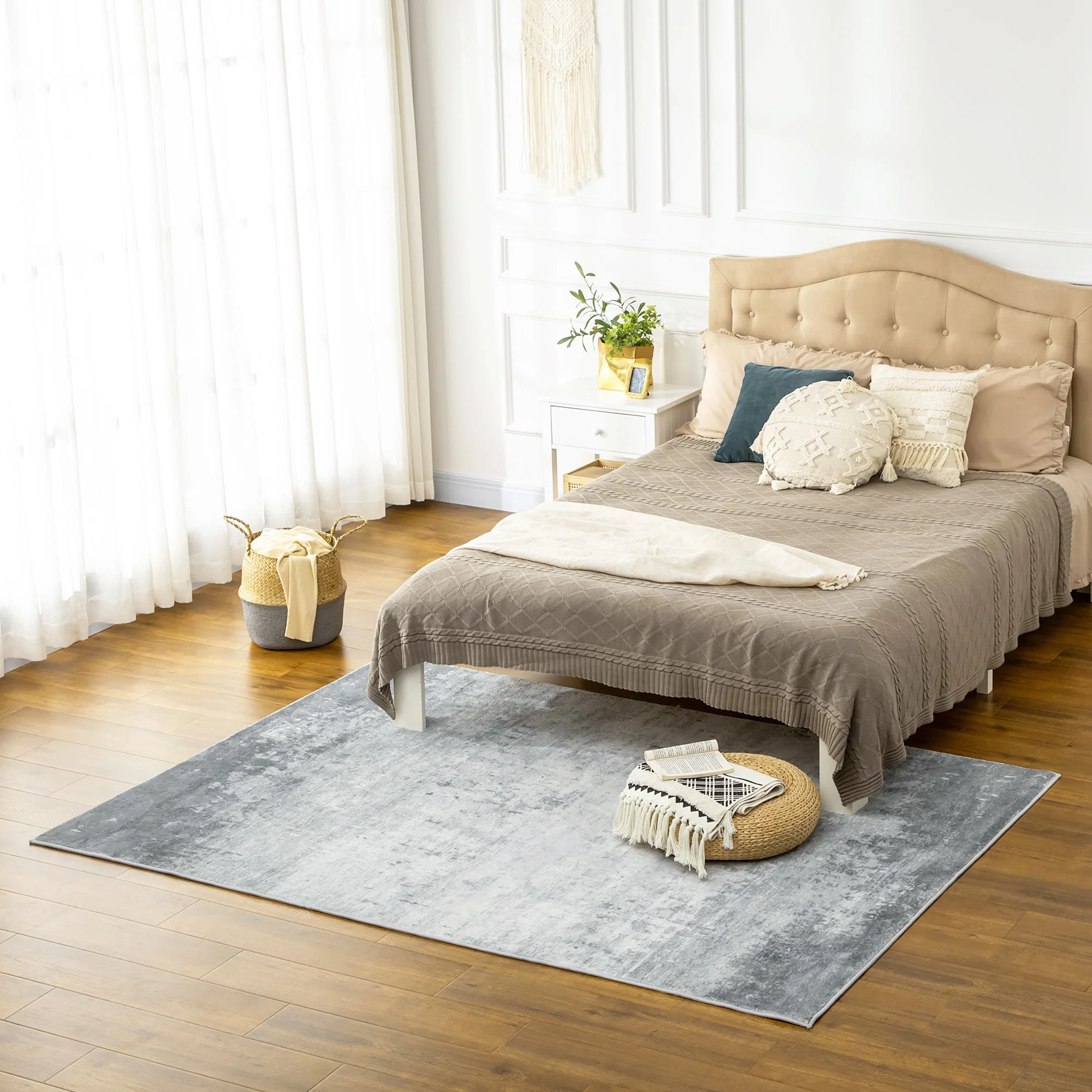 Grey Rug - Image 2