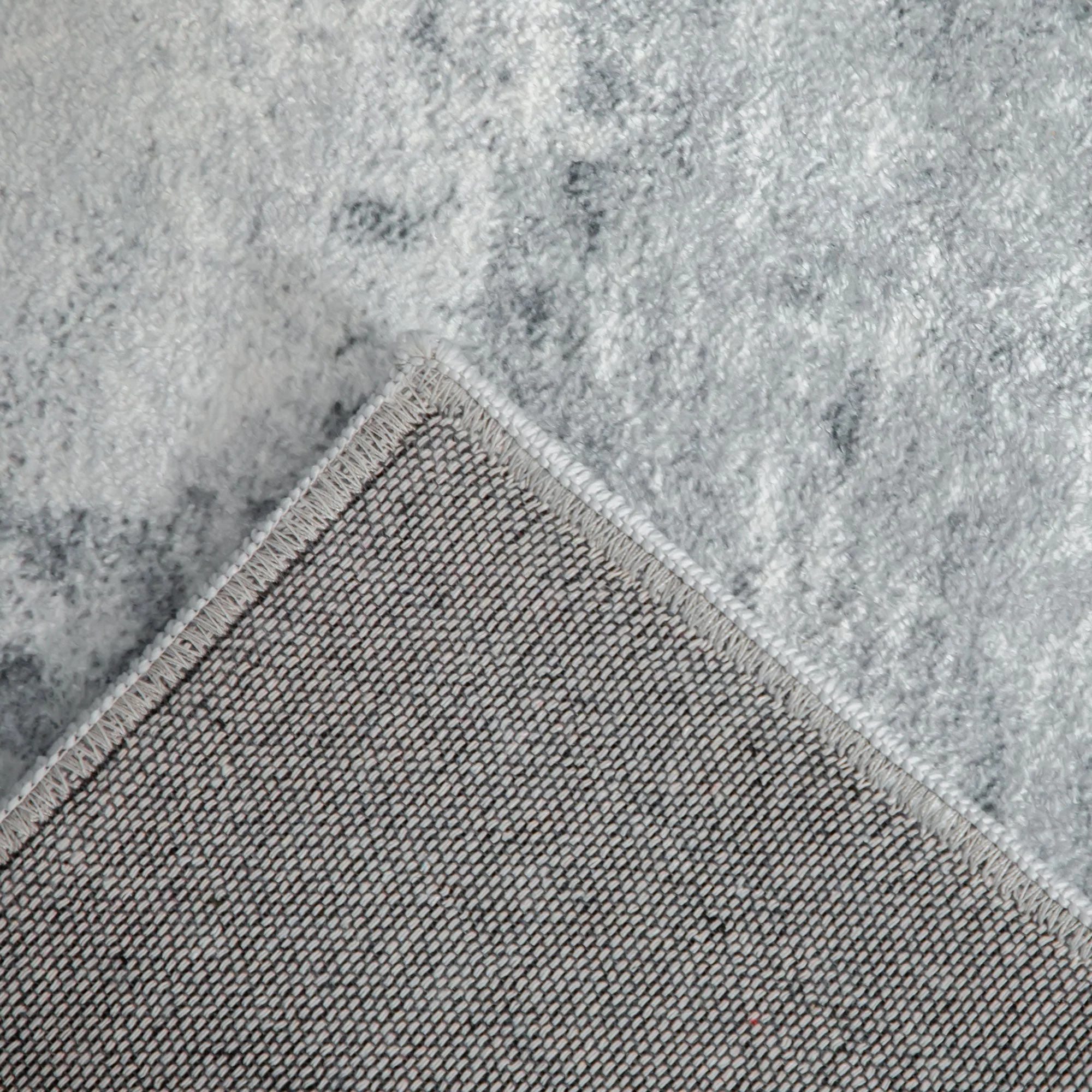 Grey Rug - Image 9