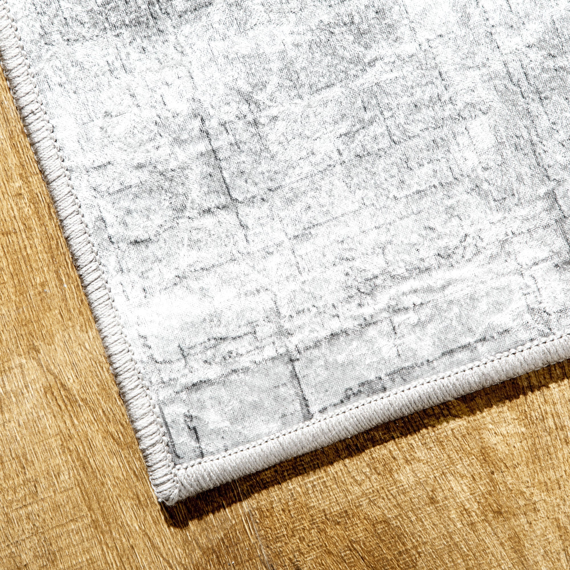 Grey Rug - Image 9