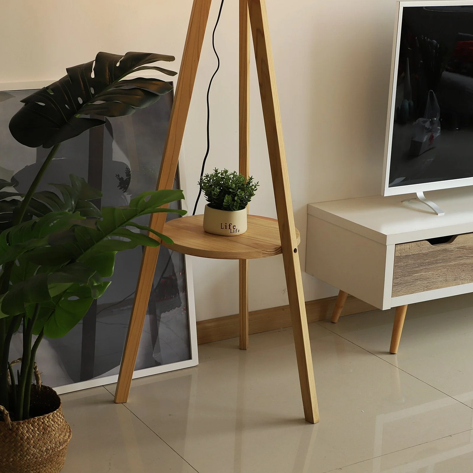 Homcom Free Standing Tripod Floor Lamp Bedside Light Reading Light With Storage Shelf Linen Shade For Living Room Bedroom - Image 8