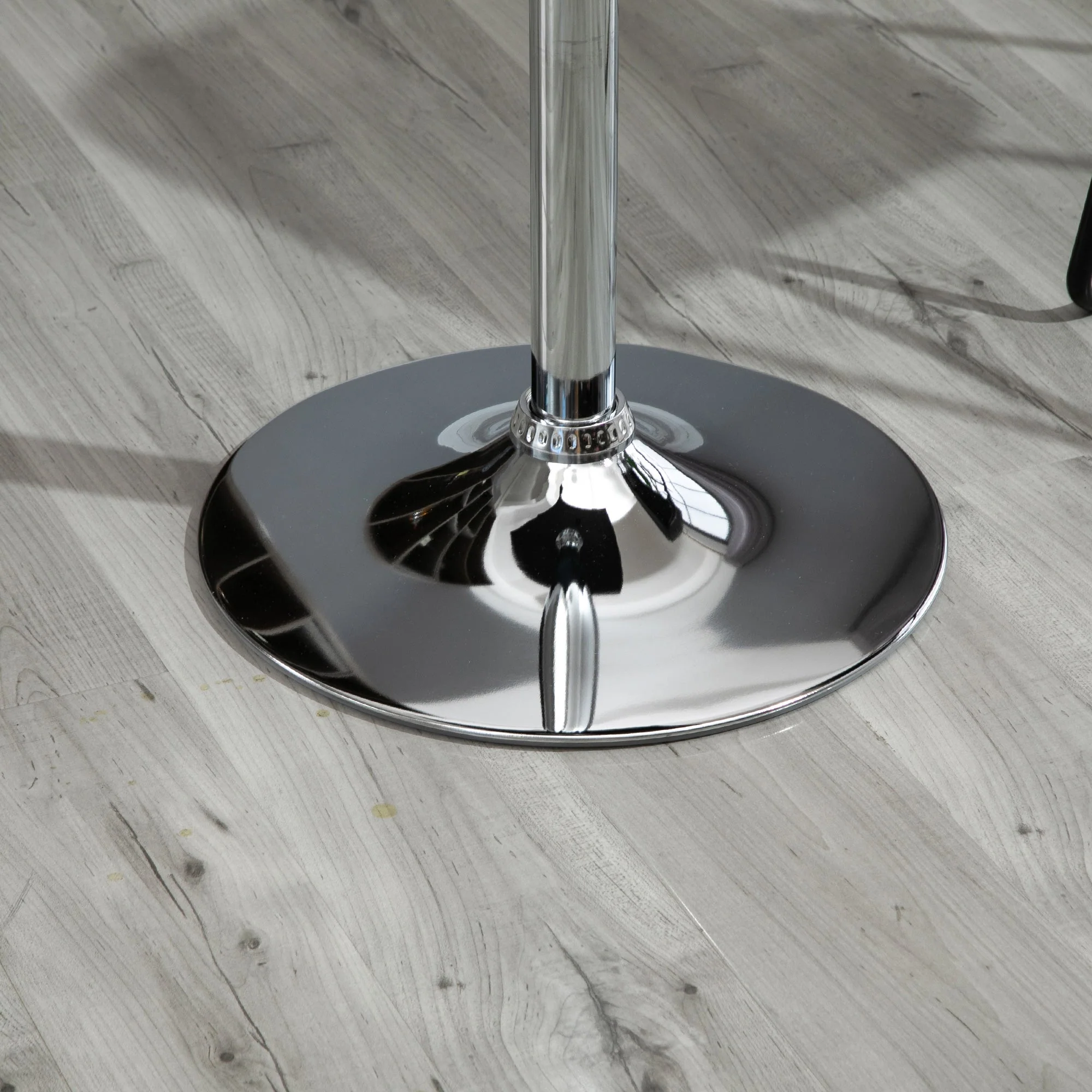 Homcom Modern Height Adjustable Counter Bar Table with 360 Swivel Tabletop and Electroplating Metal Base - Image 8