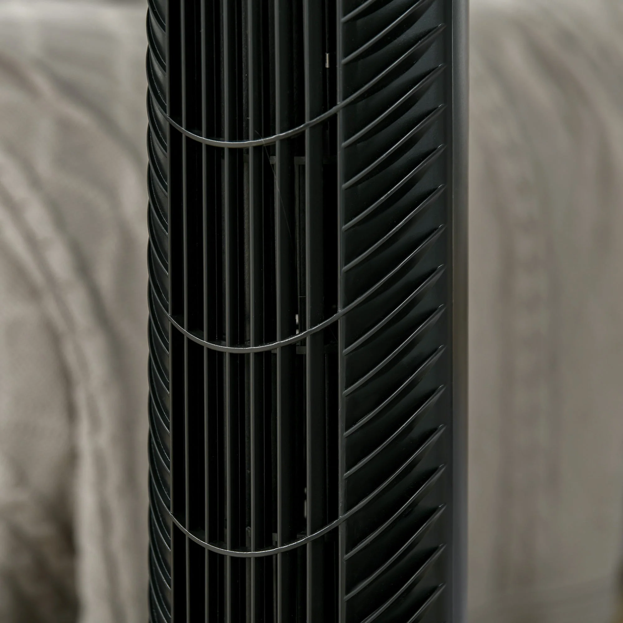 Homcom Oscillating Tower Fan with Remote Control - Image 9