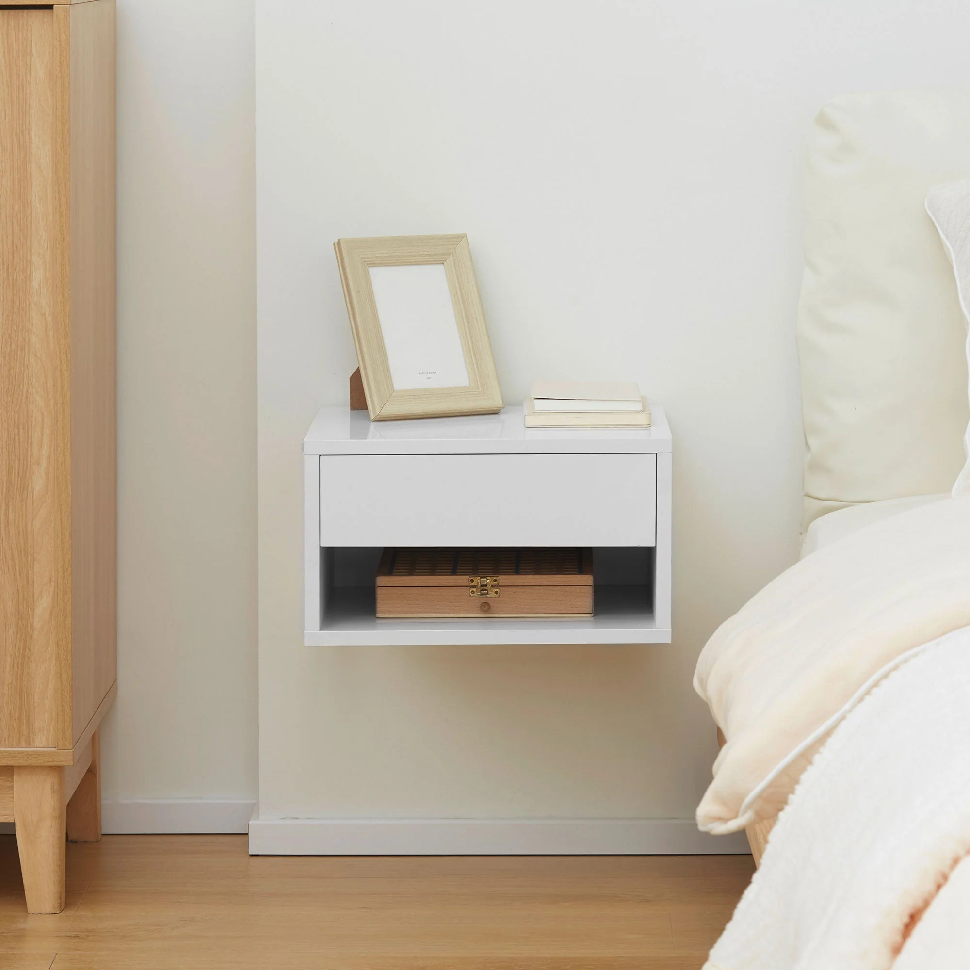 Homcom Set of Two Floating Bedside Tables - High Gloss White - Image 6