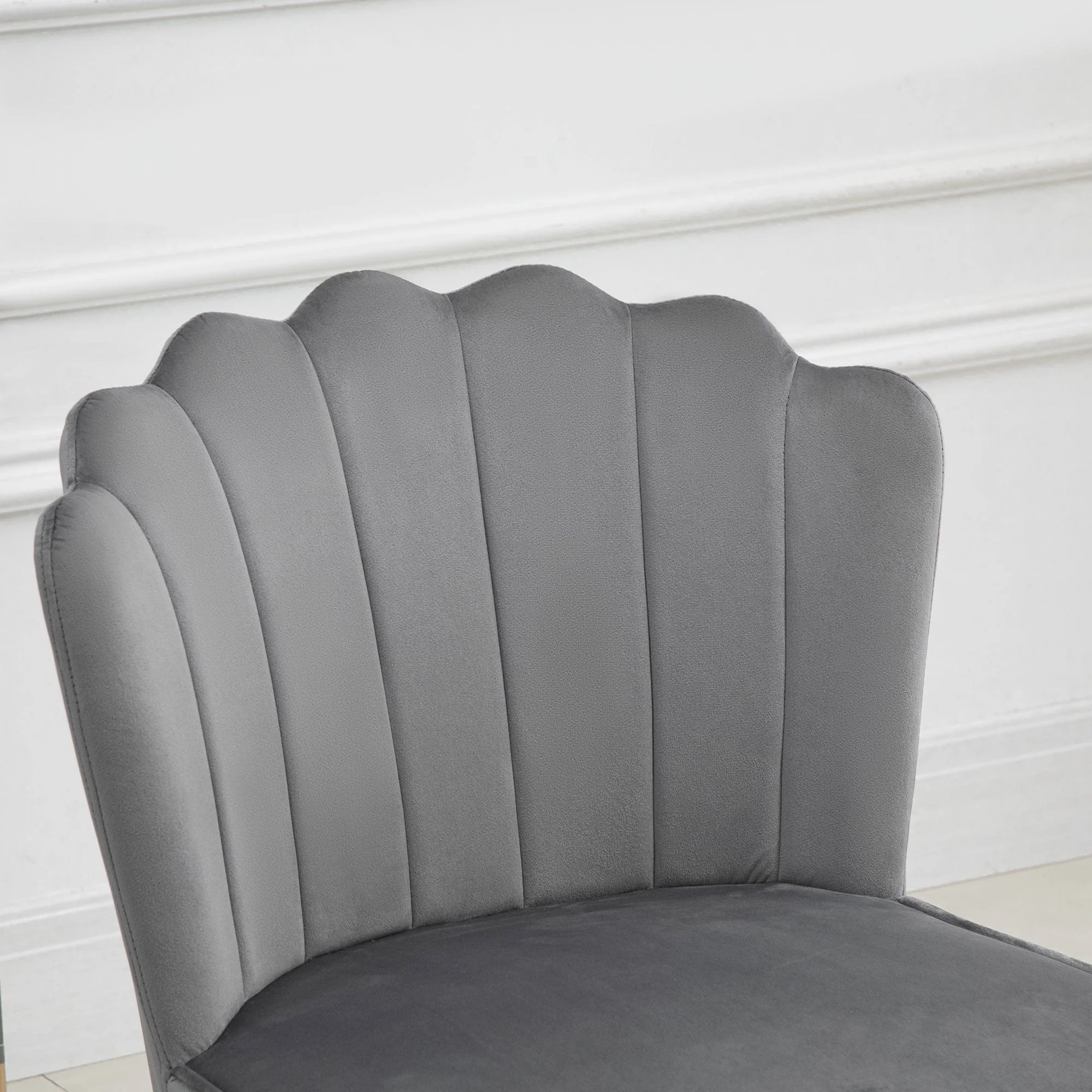 Homcom Velvet-Feel Shell Luxe Accent Chair - Image 7