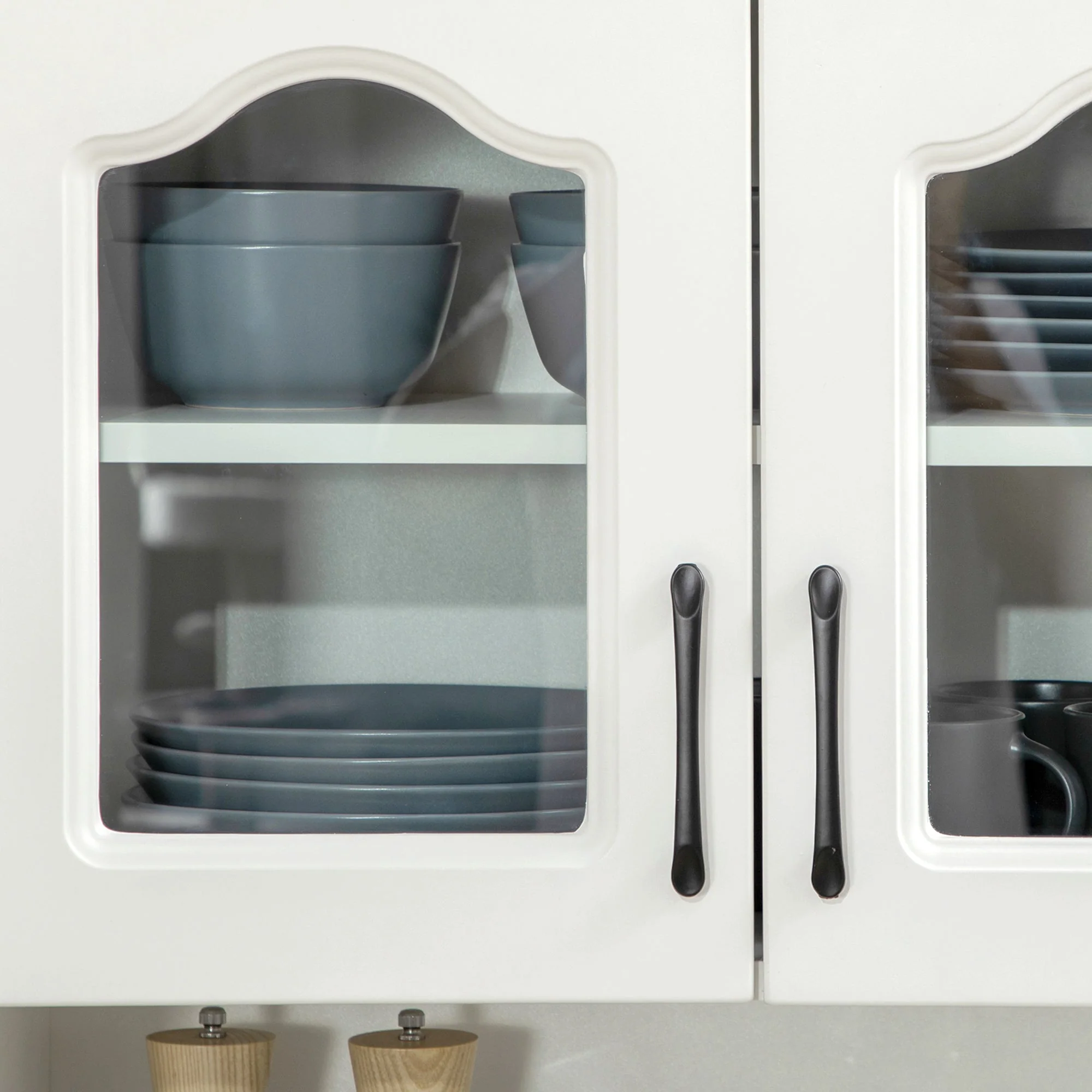Kitchen Cupboard - Image 9
