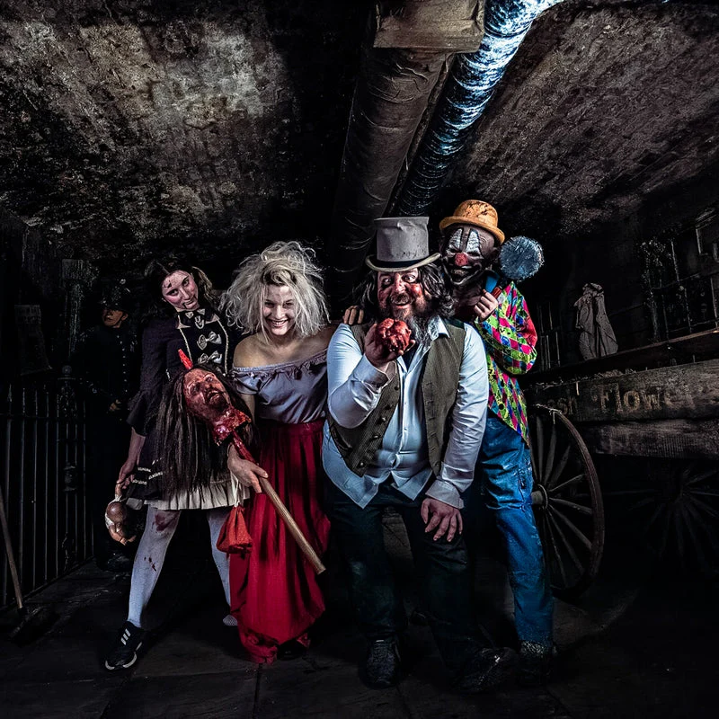 London Bridge and London Tombs - Gift Experience for Two - Image 5