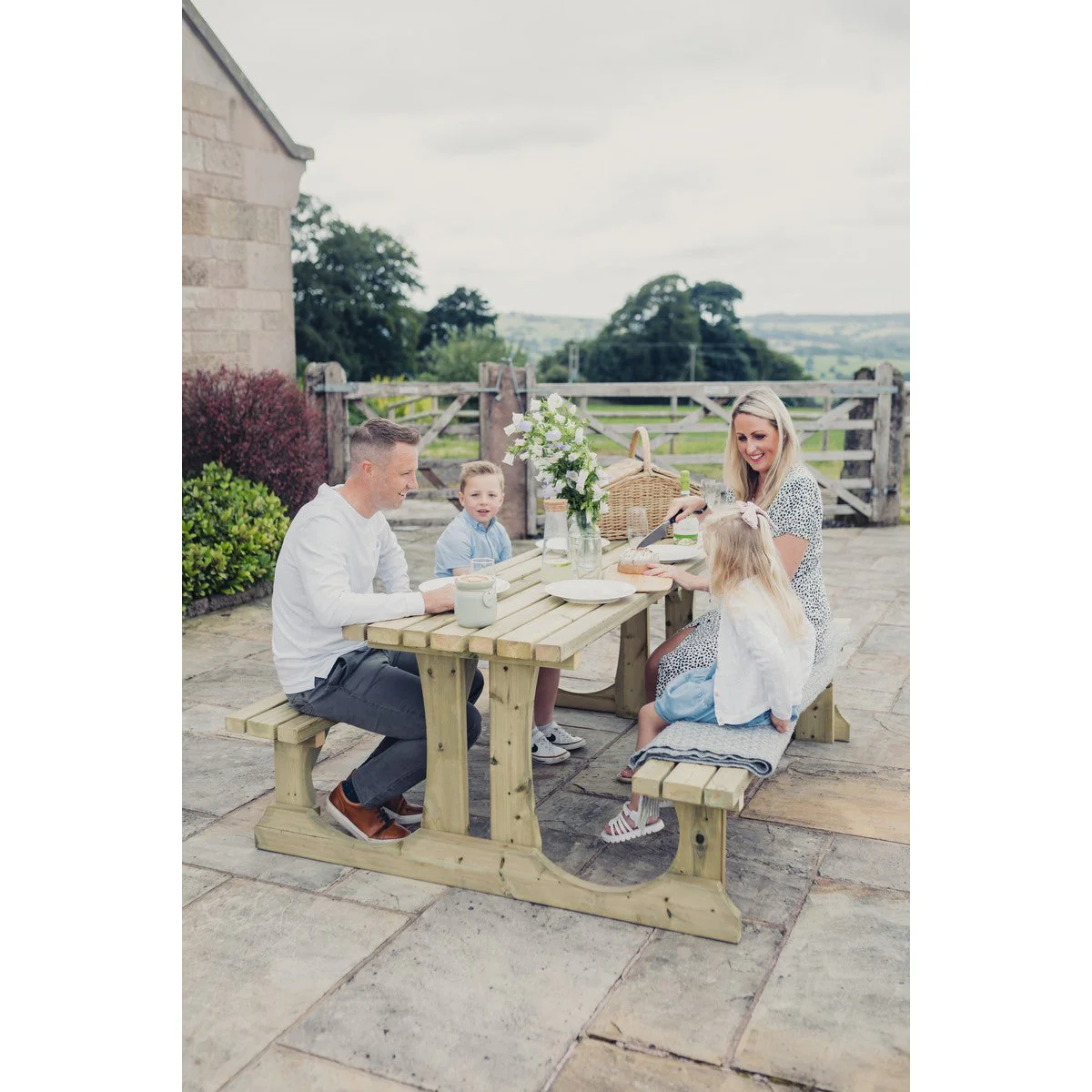 Lunar Garden Picnic Table by Churnet Valley - 4 Seats - PT107 - Image 15