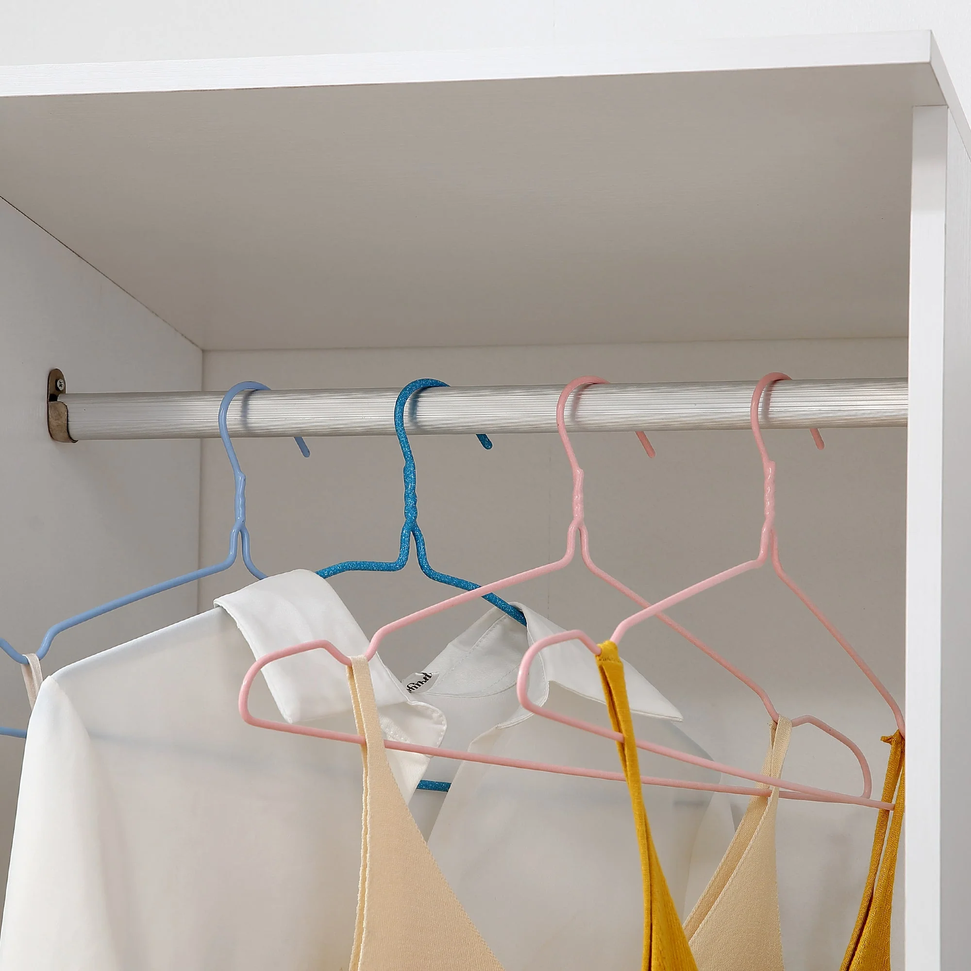 Open Wardrobe with Hanging Rail and Storage Shelves w/Wheels Bedroom-White - Image 8
