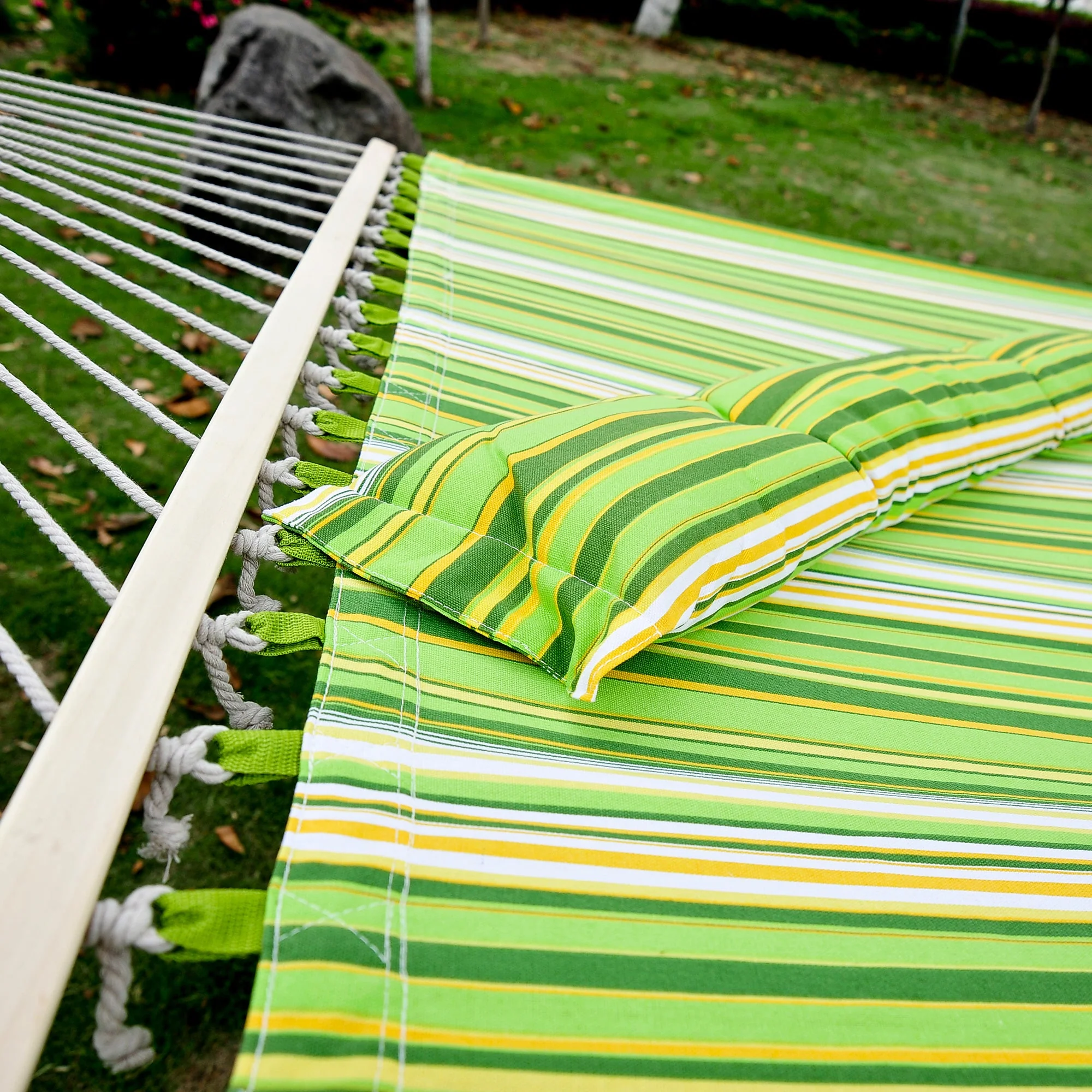 Outsunny Double Cotton Hammock Camping Swing Outdoor Garden Beach Stripe Hanging Bed With Pillow 188L X 140W (cm) Green - Image 9