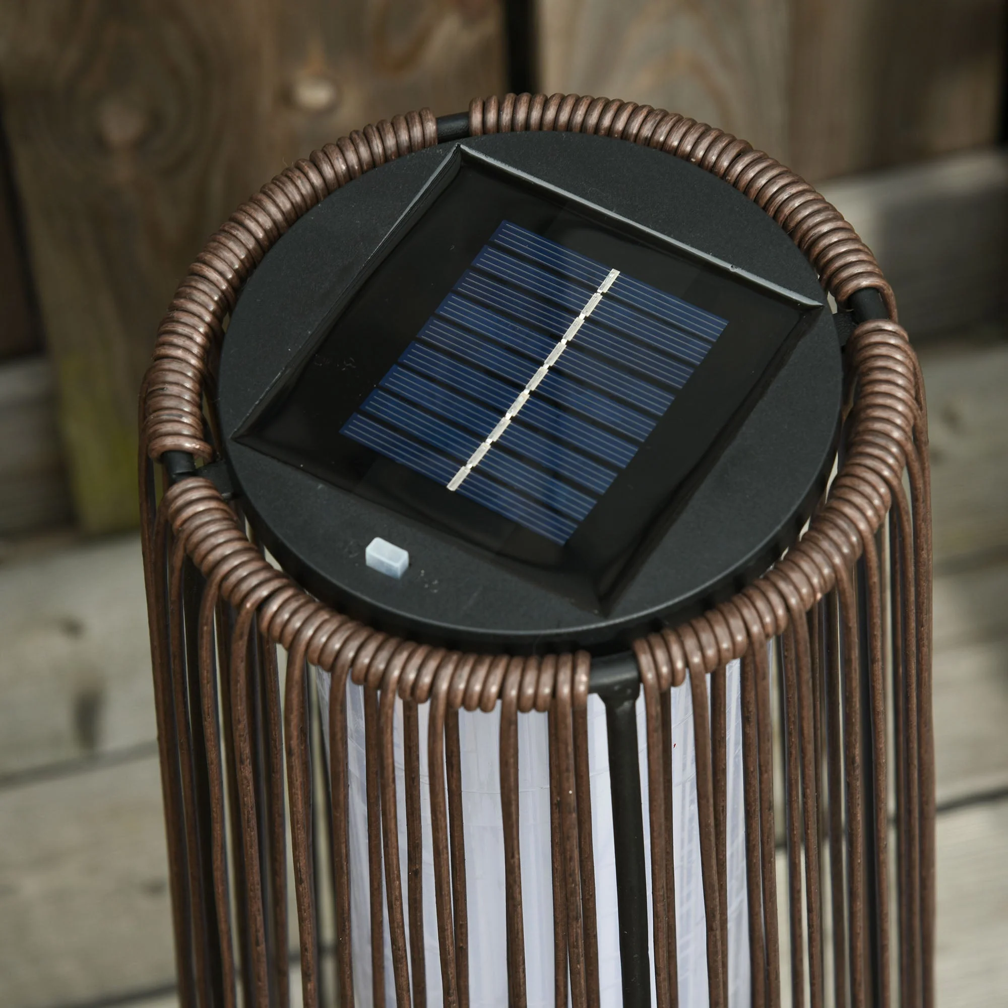Outsunny Patio Garden Solar Powered Lights Woven Resin Wicker Lantern Auto On/Off - Image 8