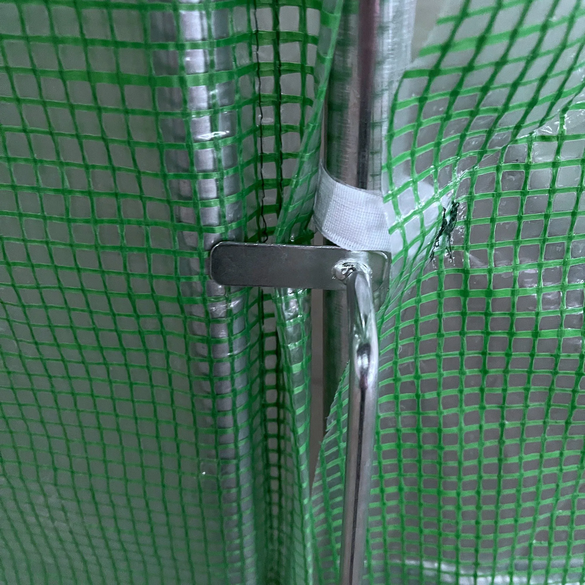Outsunny Reinforced Walk In Polytunnel Greenhouse 4X3X2 M - Image 9