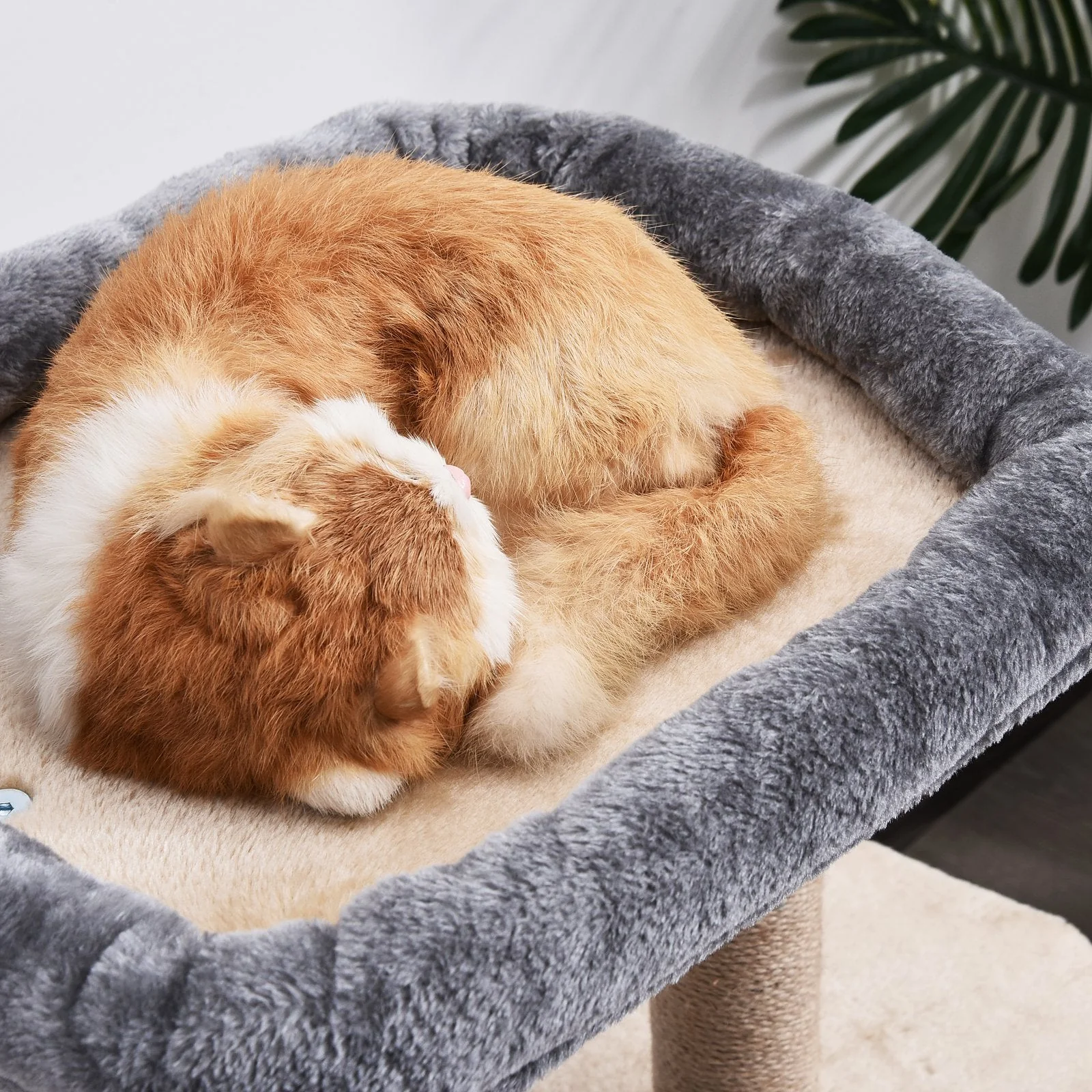 PawHut Cat Tree for Indoor Cats Scratching Posts with 2 Houses - Image 7