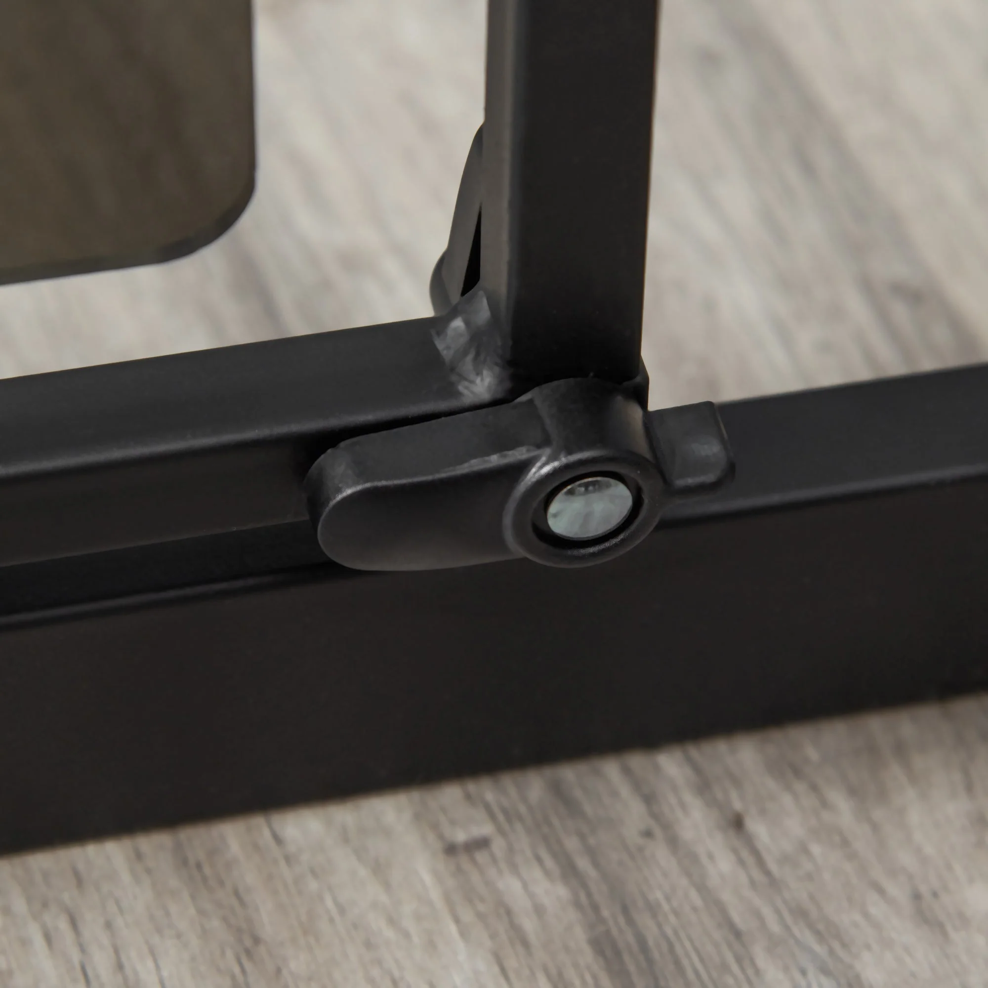 PawHut Pressure Fit Safety Gate for Doorways and Staircases - Image 2