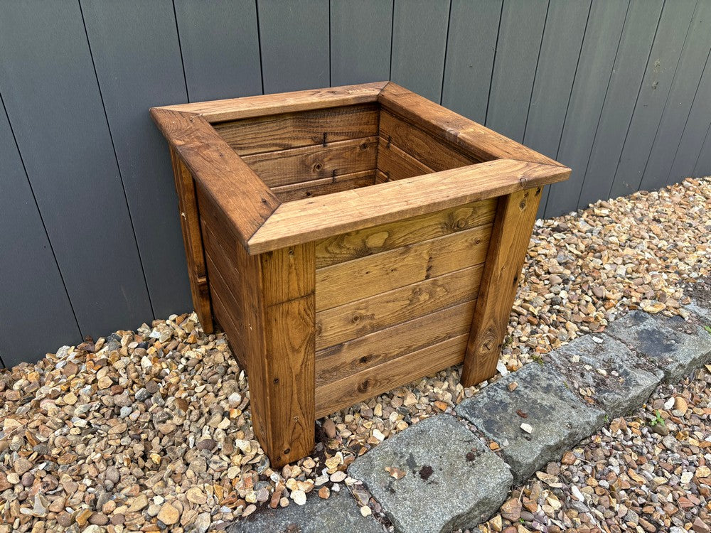 Prestbury Garden Planter by Charles Taylor - Image 2