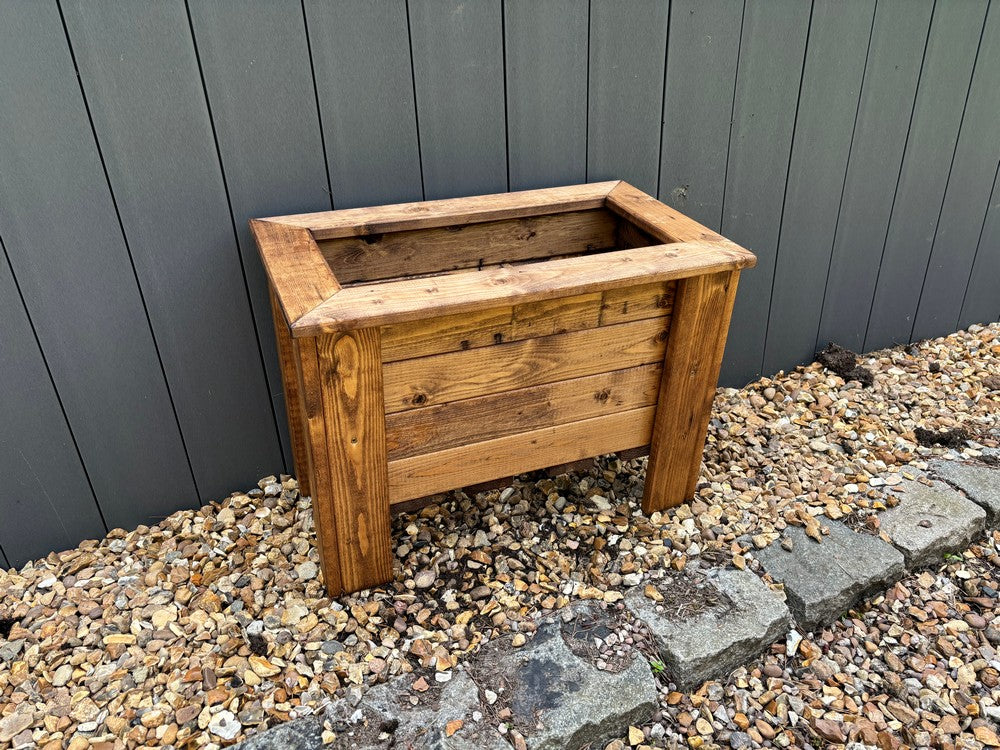 Prestbury Garden Planter by Charles Taylor - Image 6
