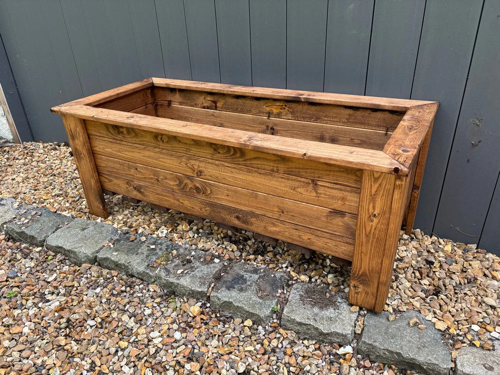 Prestbury Garden Planter by Charles Taylor - Image 2