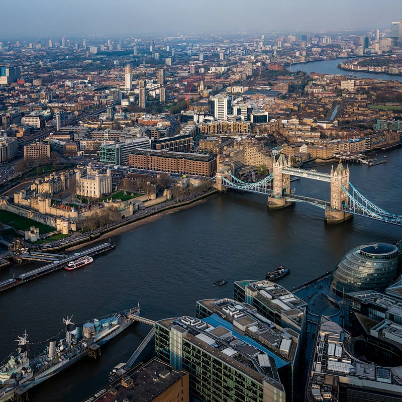 Romantic Escape For Two Plus View From The Shard with Champagne - Image 3