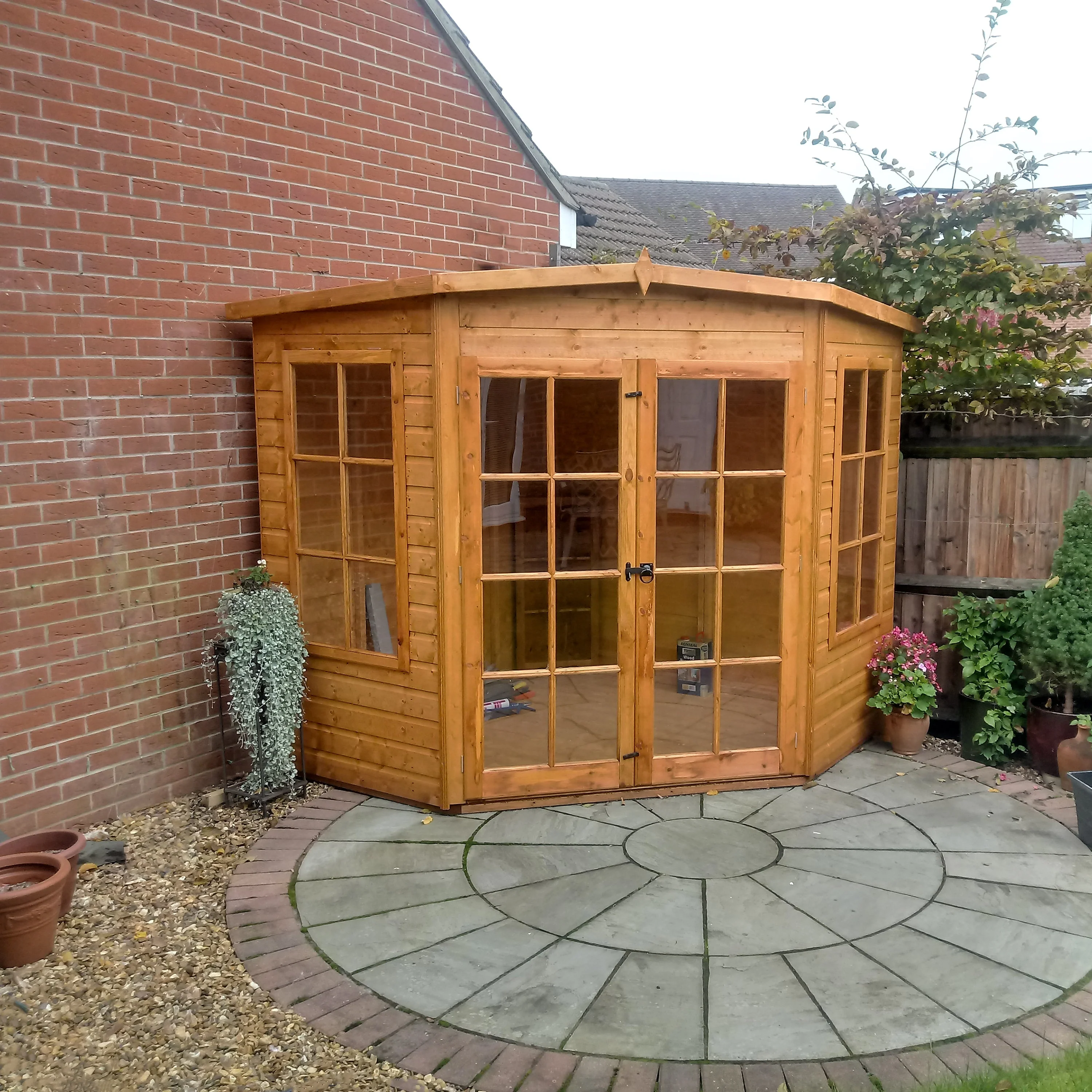 Hampton 7' 1" x 7' 4" Flat Summerhouse - Premium Dip Treated Shiplap - Image 2