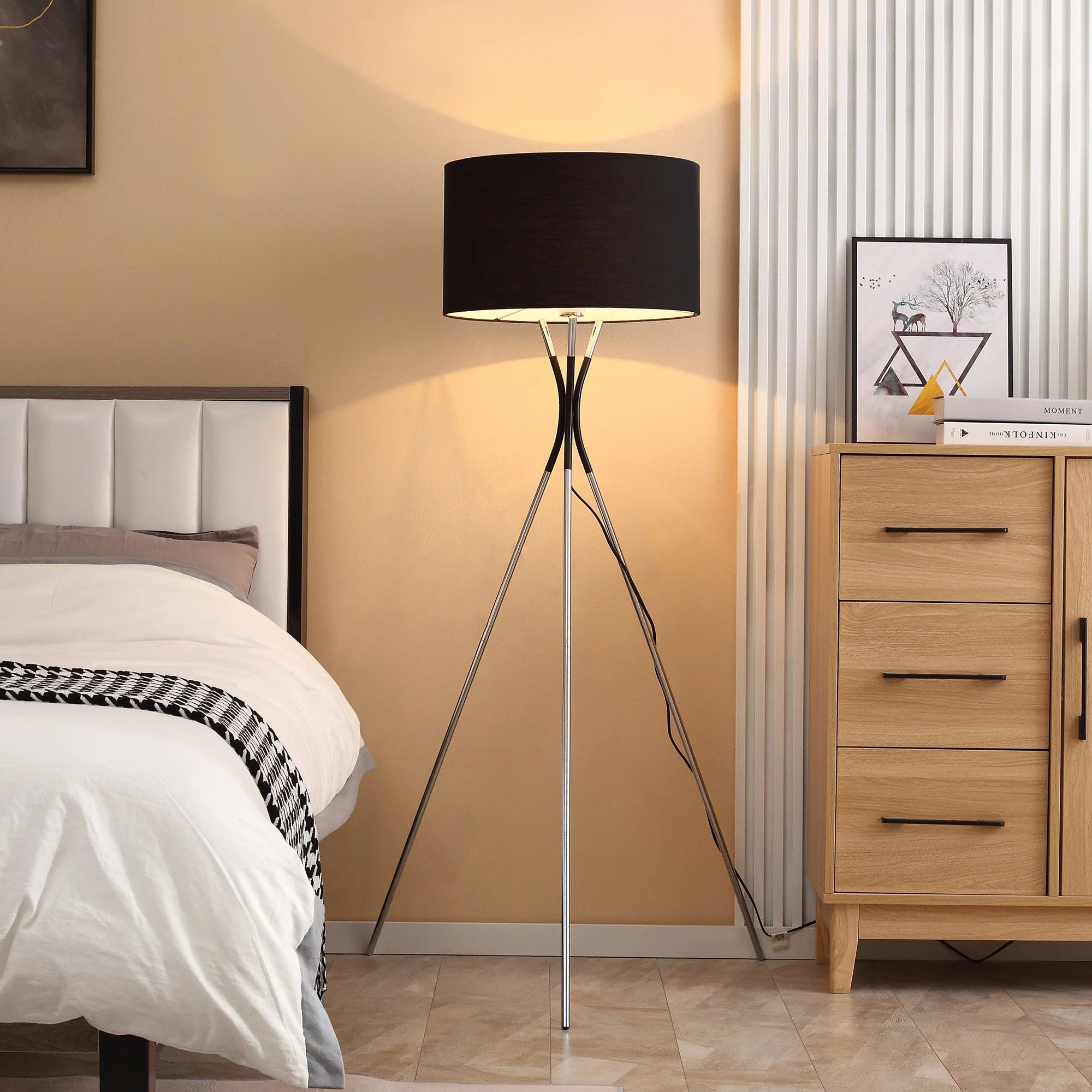 Tripod Floor Lamp Free Standing Light w/ Metal Frame & E27 Base for Living Room - Image 2