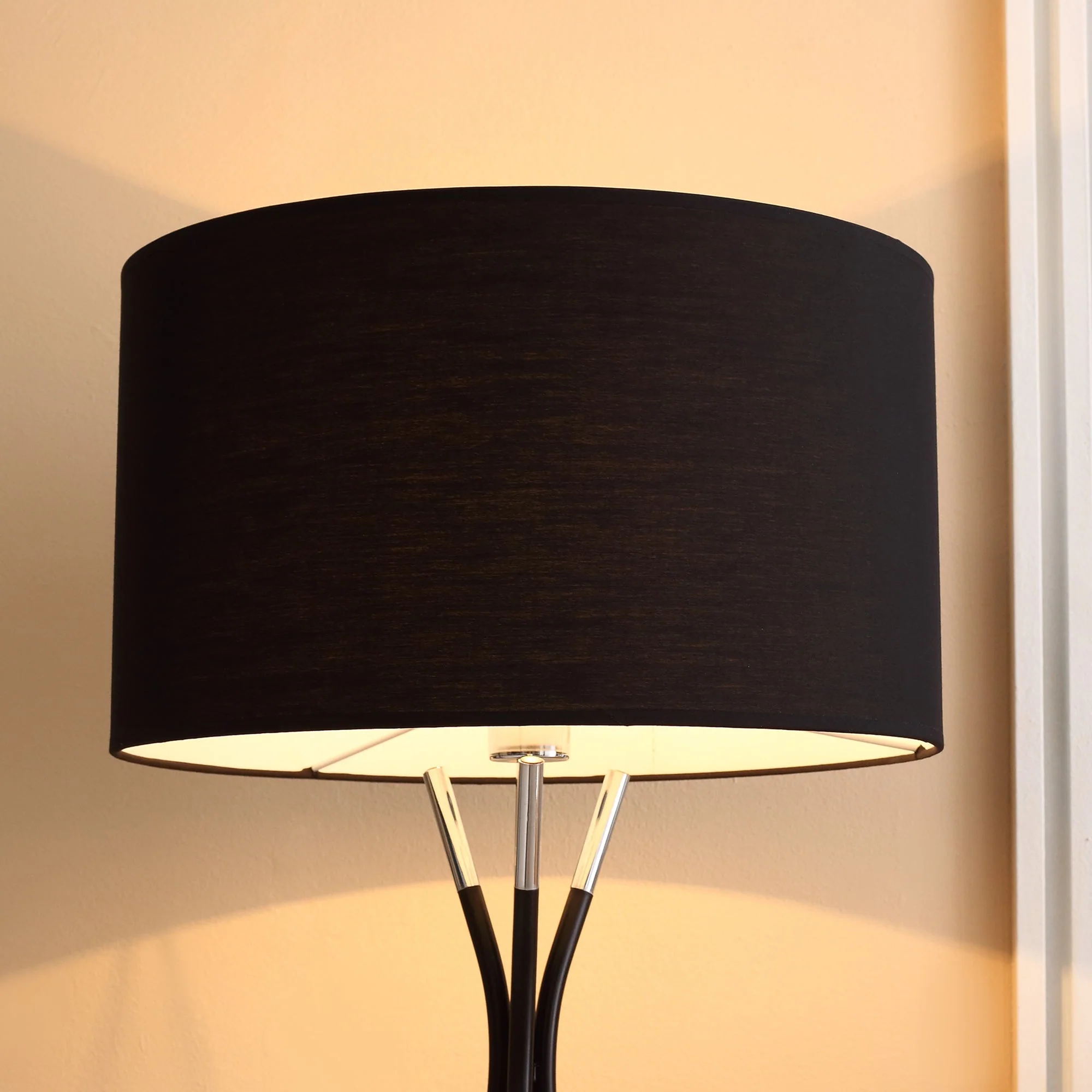 Tripod Floor Lamp Free Standing Light w/ Metal Frame & E27 Base for Living Room - Image 8