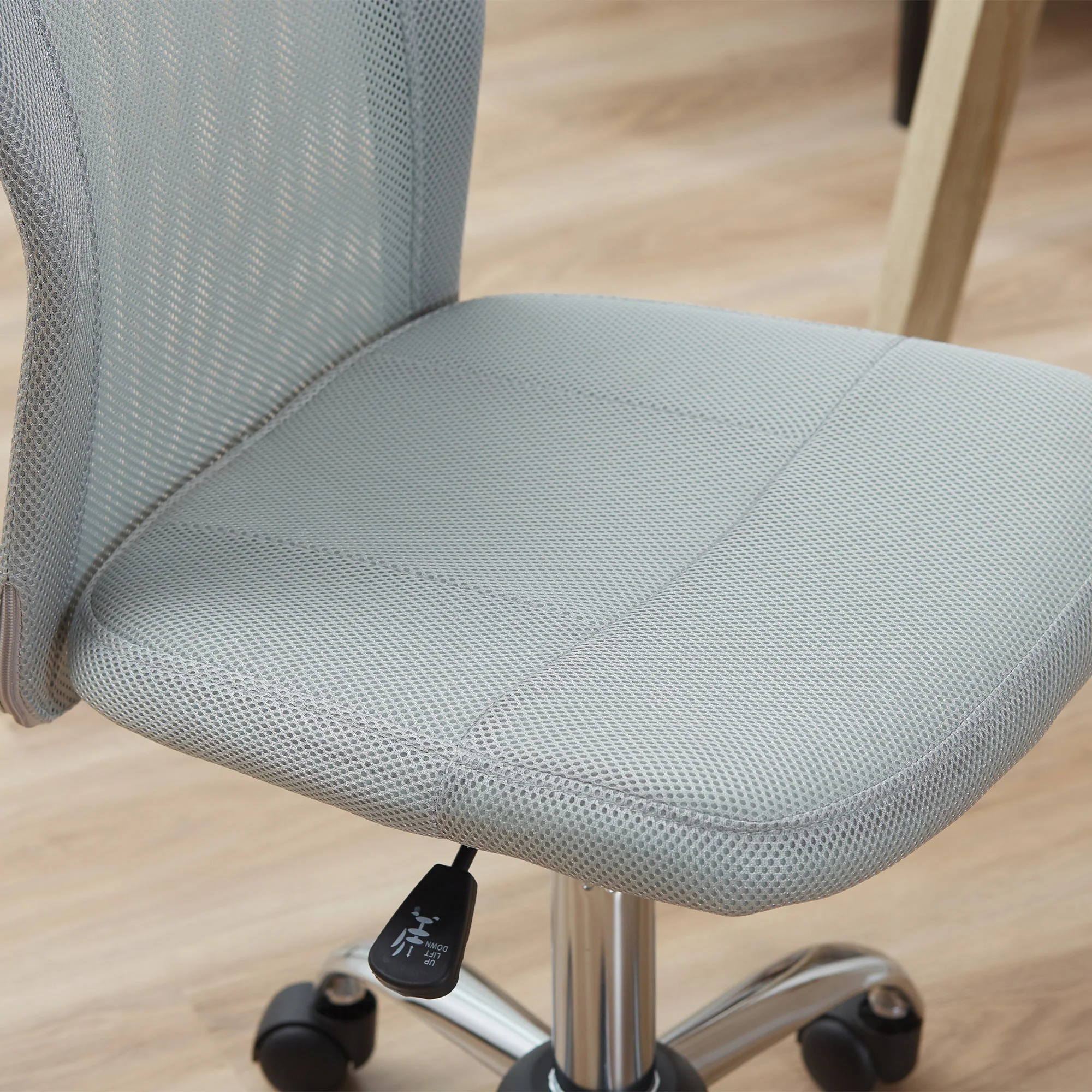 Vinsetto Home Office Mesh Task Chair Ergonomic Armless Mid Back Height Adjustable with Swivel Wheels - Image 8