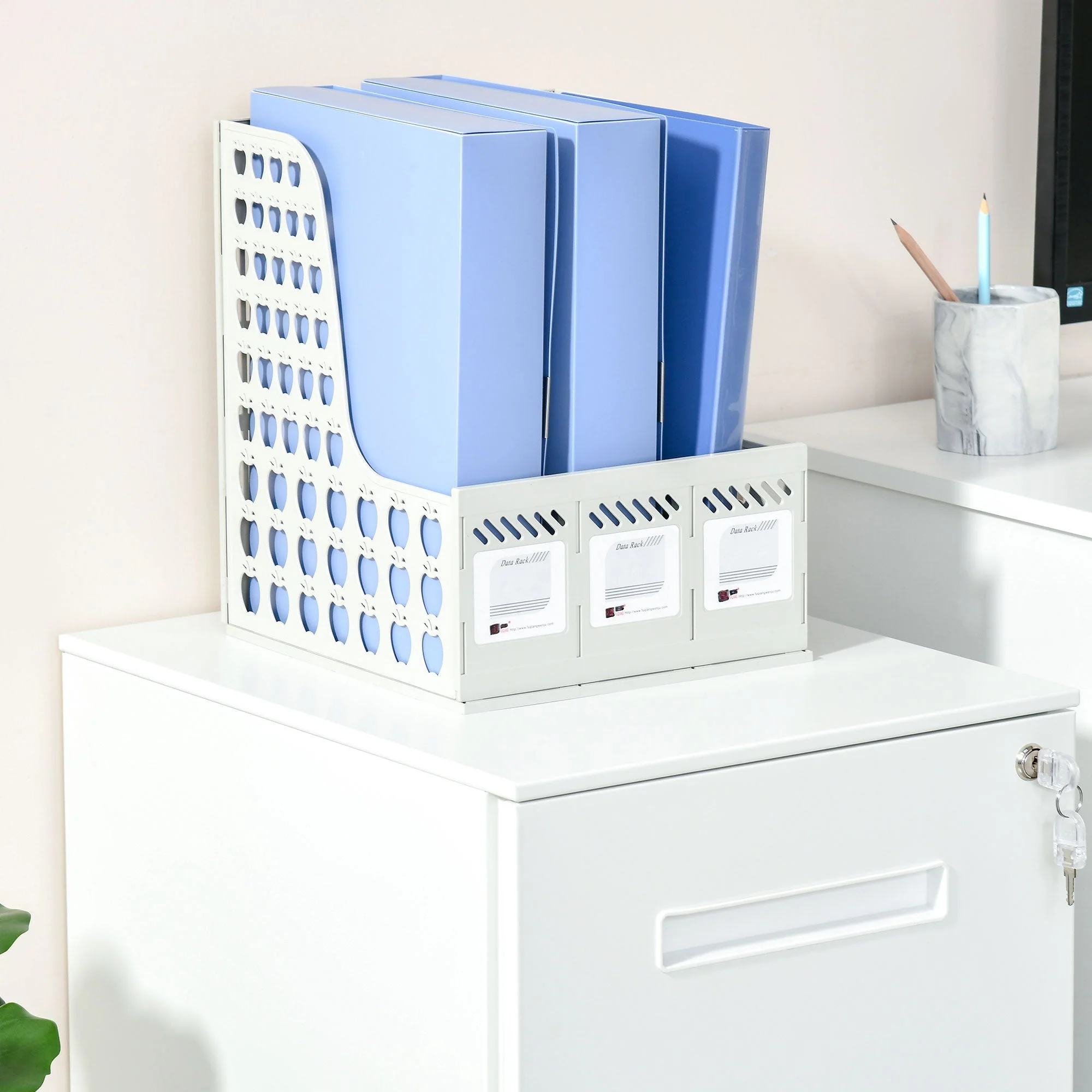 Vinsetto Mobile File Cabinet Home Filing Furniture with Adjustable Partition and Lock - Image 8