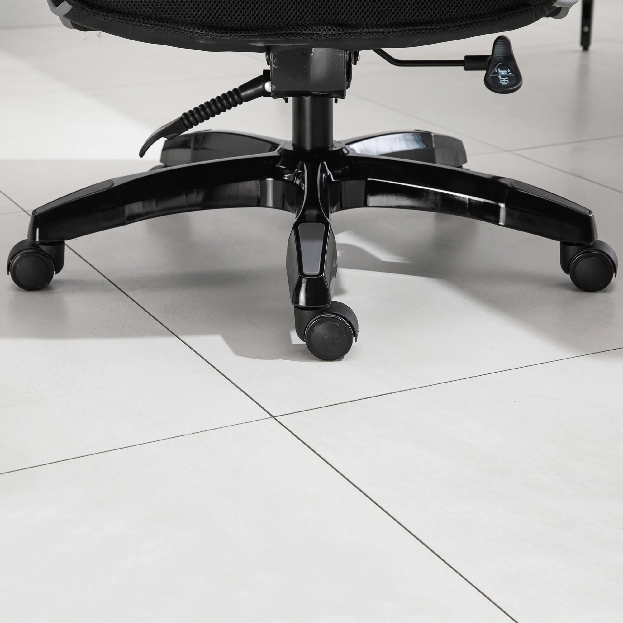 Vinsetto PU Upholstered Recliner Office Chair Black - Image 8