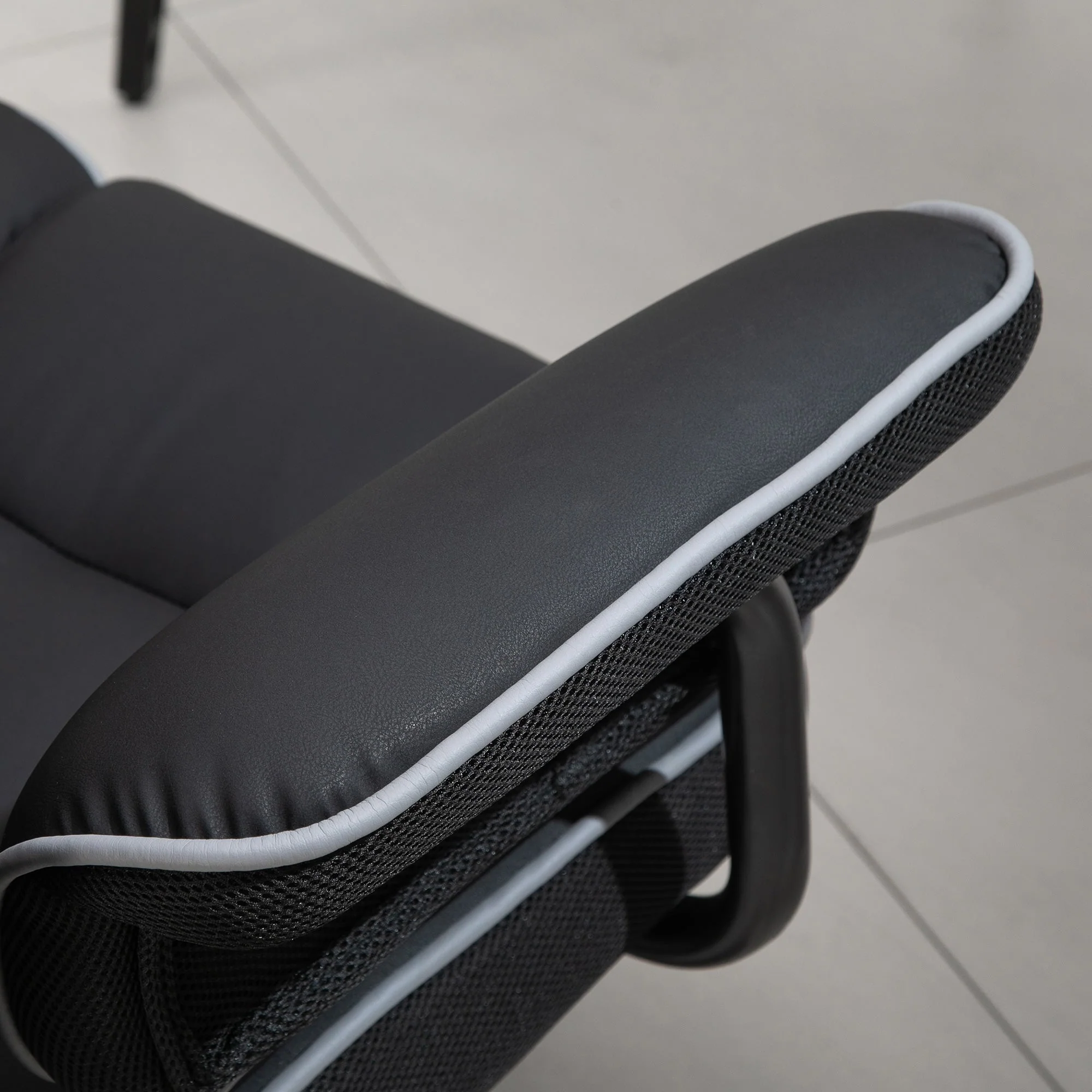 Vinsetto PU Upholstered Recliner Office Chair Black - Image 9