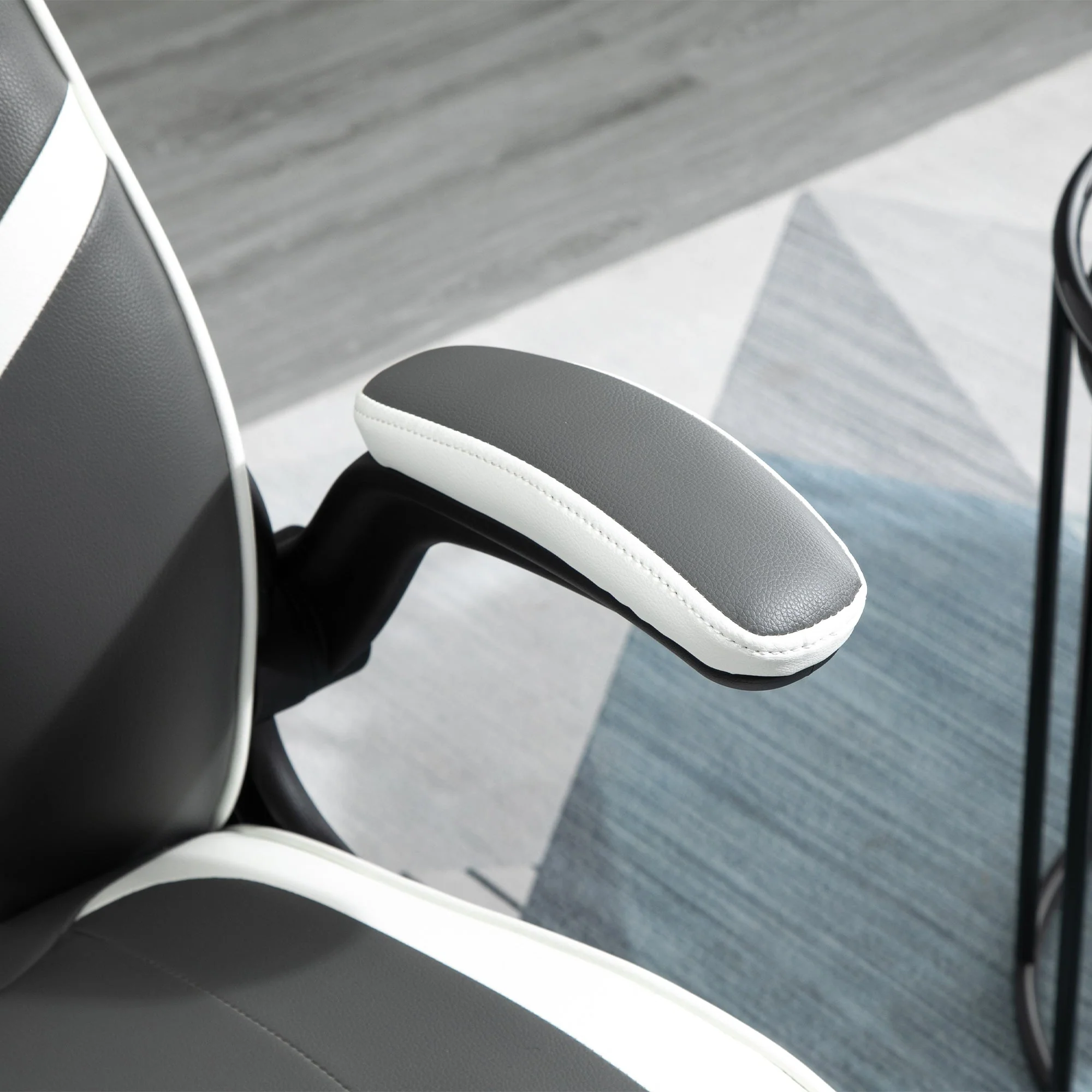 Vinsetto Video Game Chair Computer Chair with Adjustable Height - Image 7