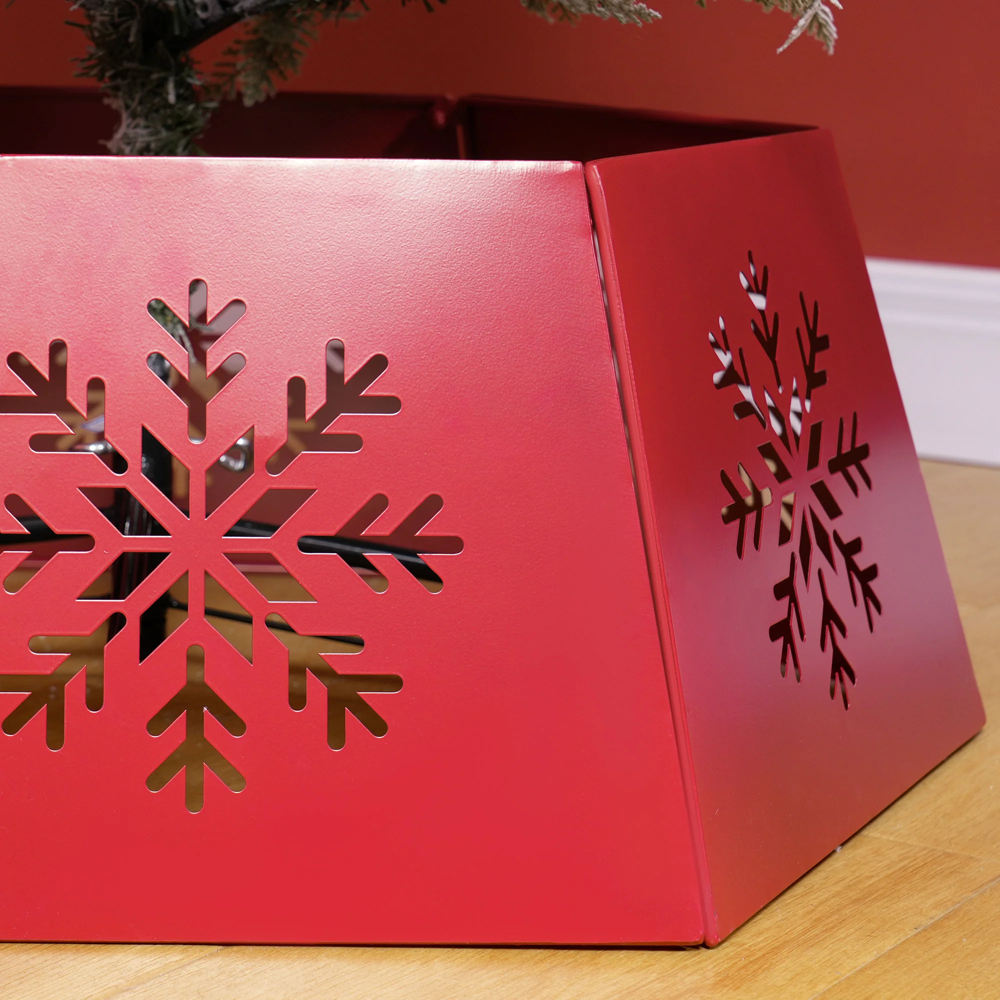 Christmas Tree Skirt Metal Red   Tips - Image 8