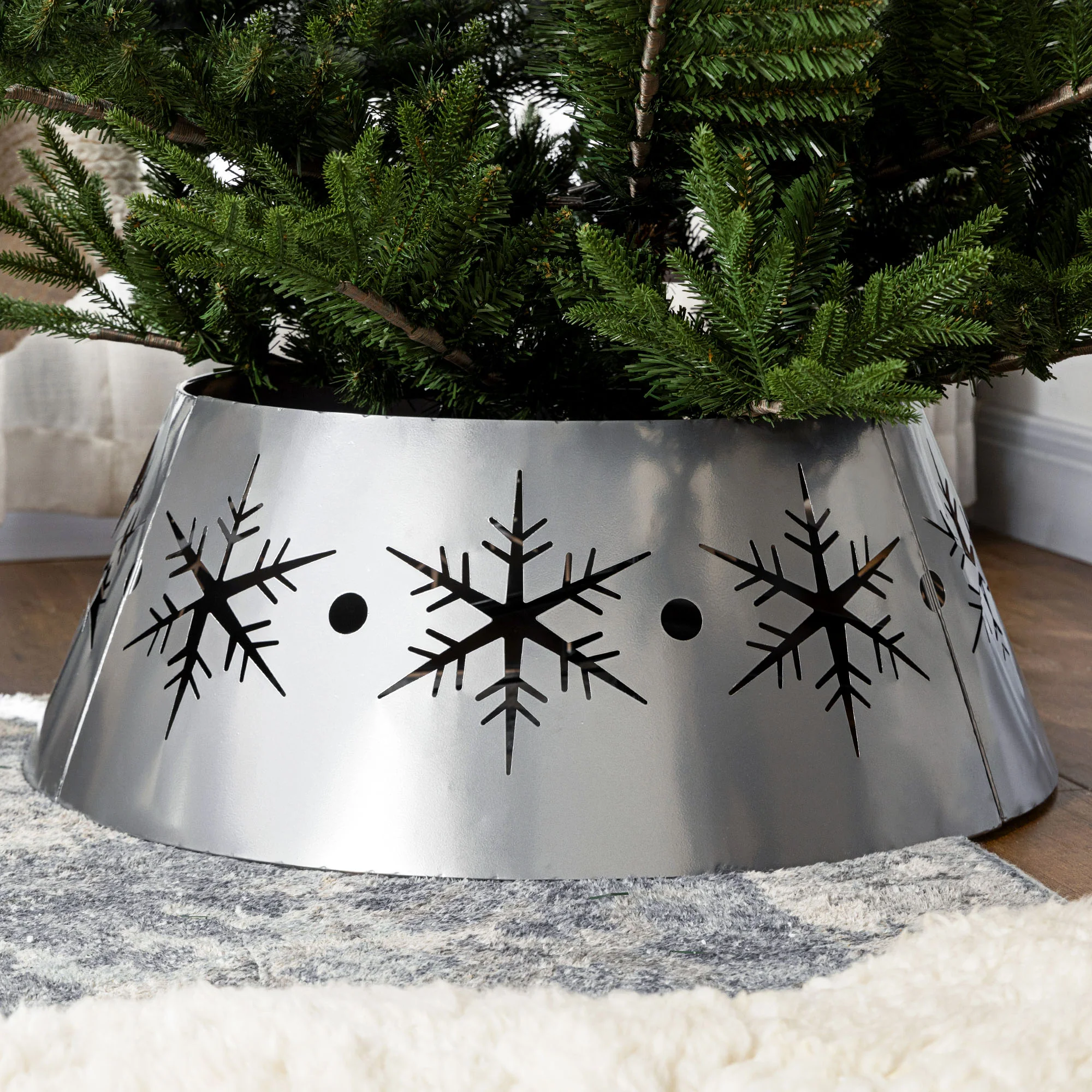 66cm Christmas Tree Skirt Metal Silver   Tips - Image 7